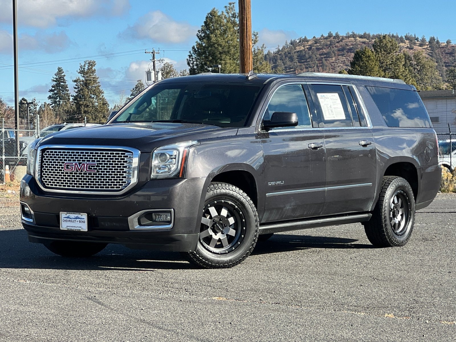 2017 GMC Yukon XL Denali's photo