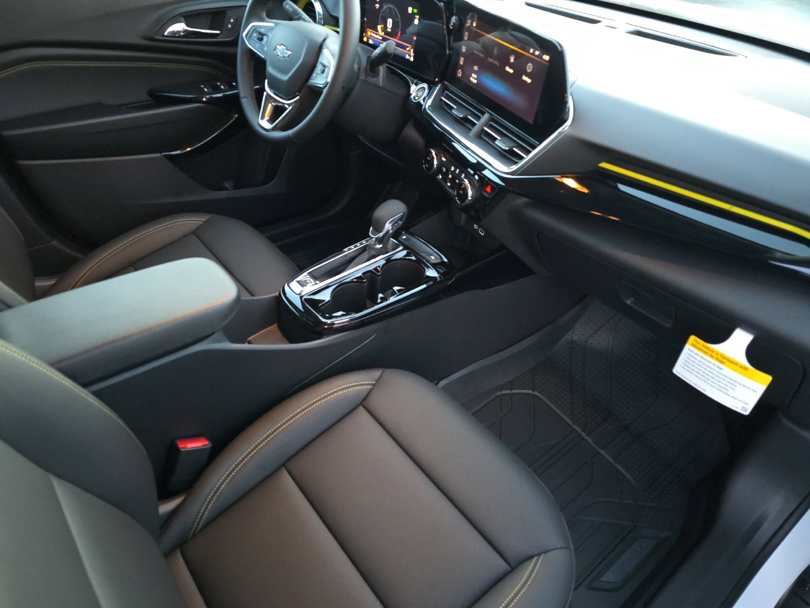 Thumbnail: 2026 Chevrolet Trax - 16