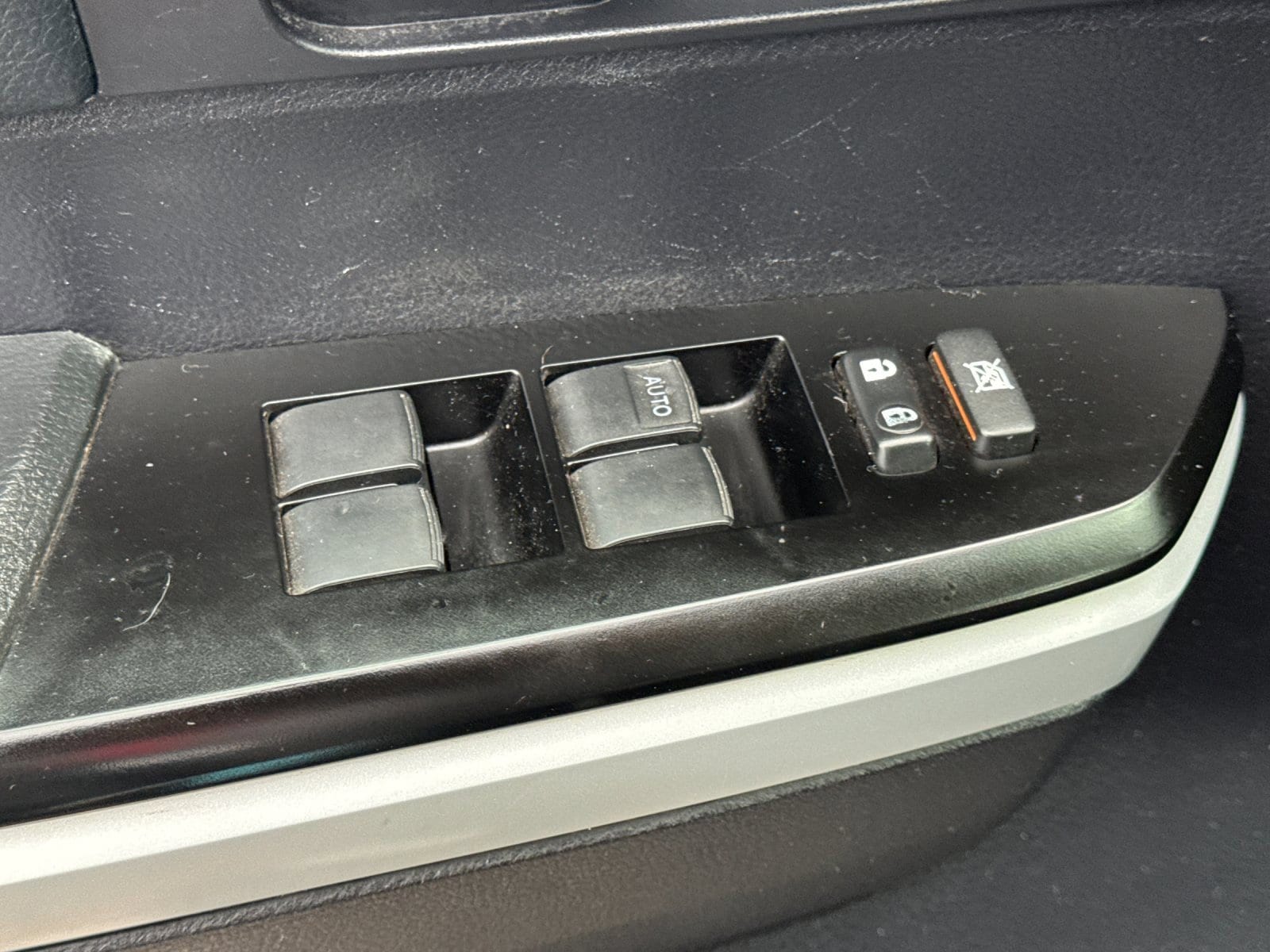 Thumbnail: 2020 Toyota Tundra - 13