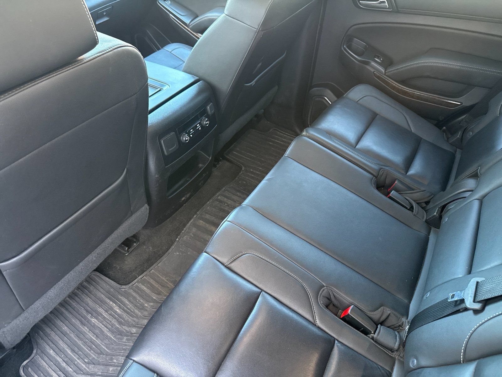 Thumbnail: 2018 Chevrolet Tahoe - 4