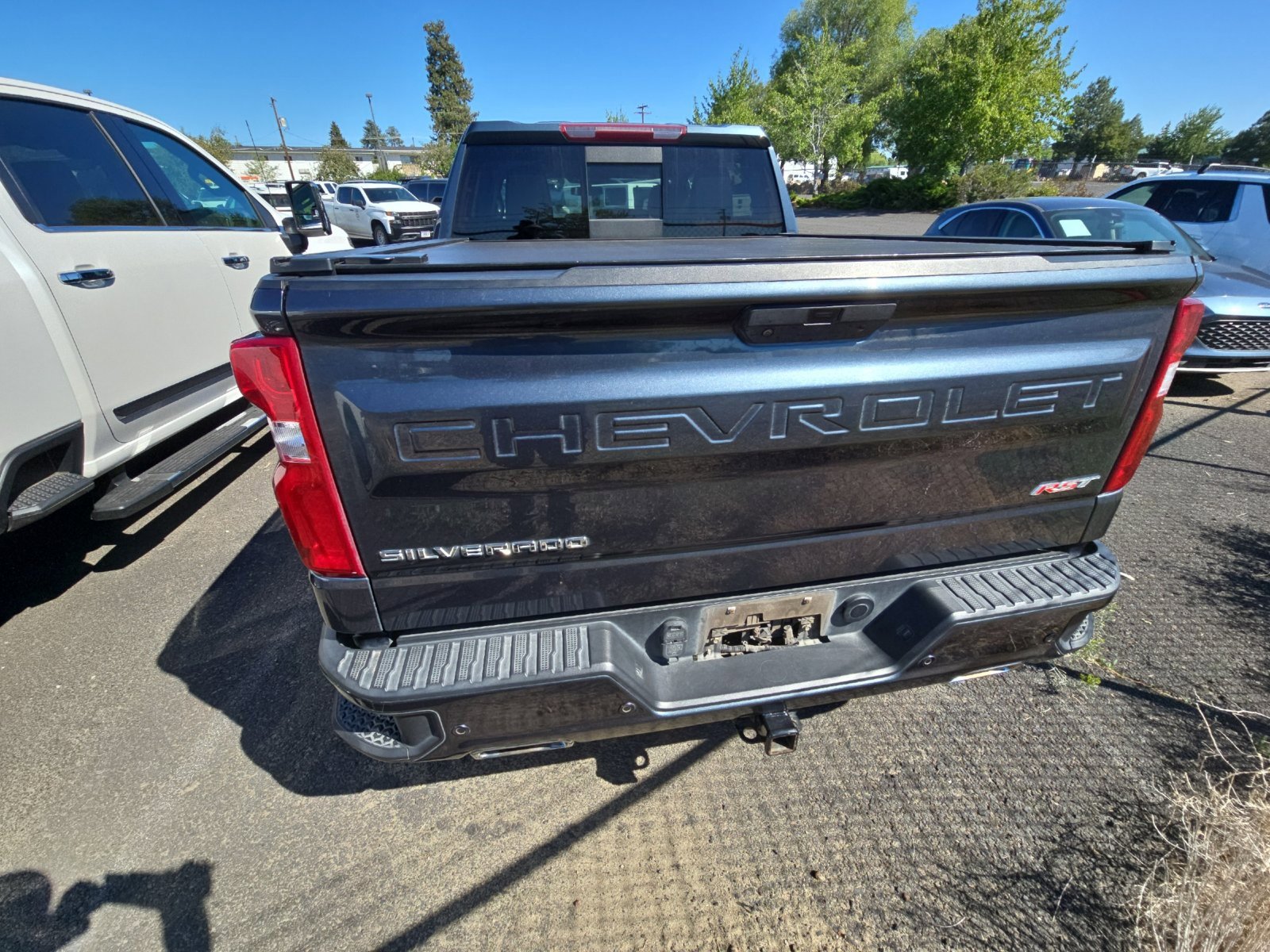 2020 Chevrolet Silverado 1500 RST photo 3