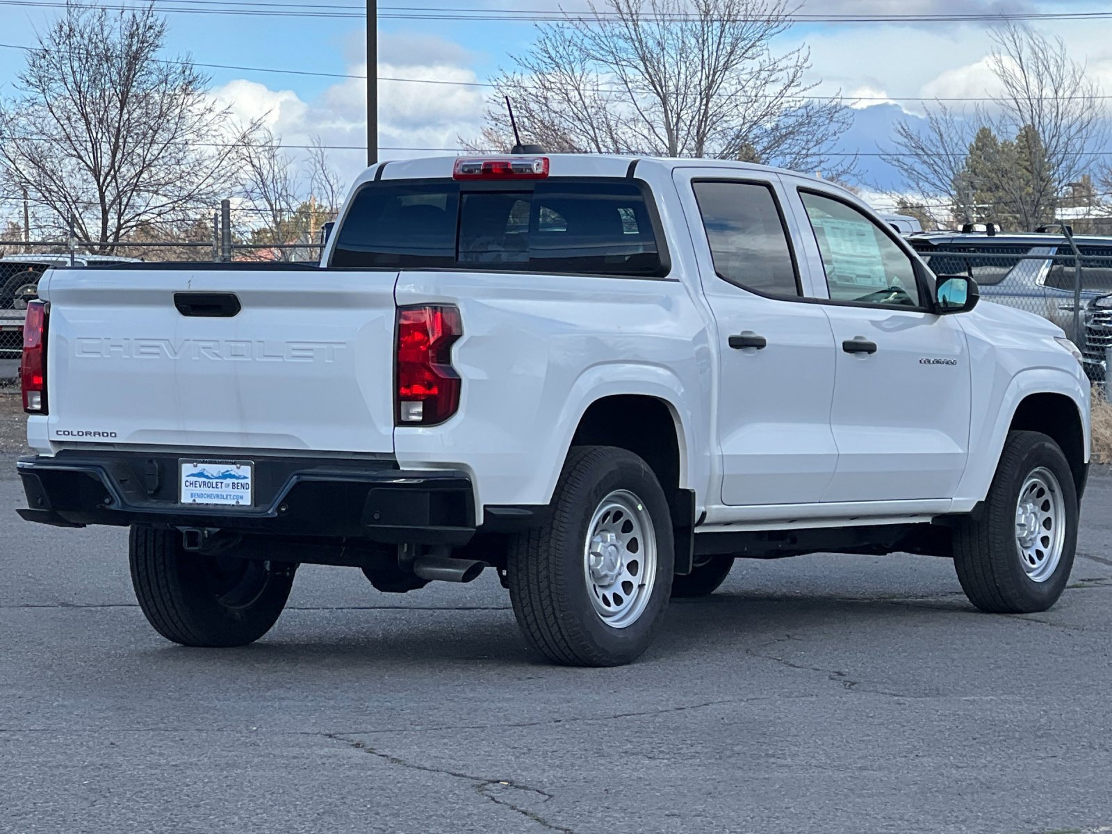 2025 Chevrolet Colorado LT photo 2