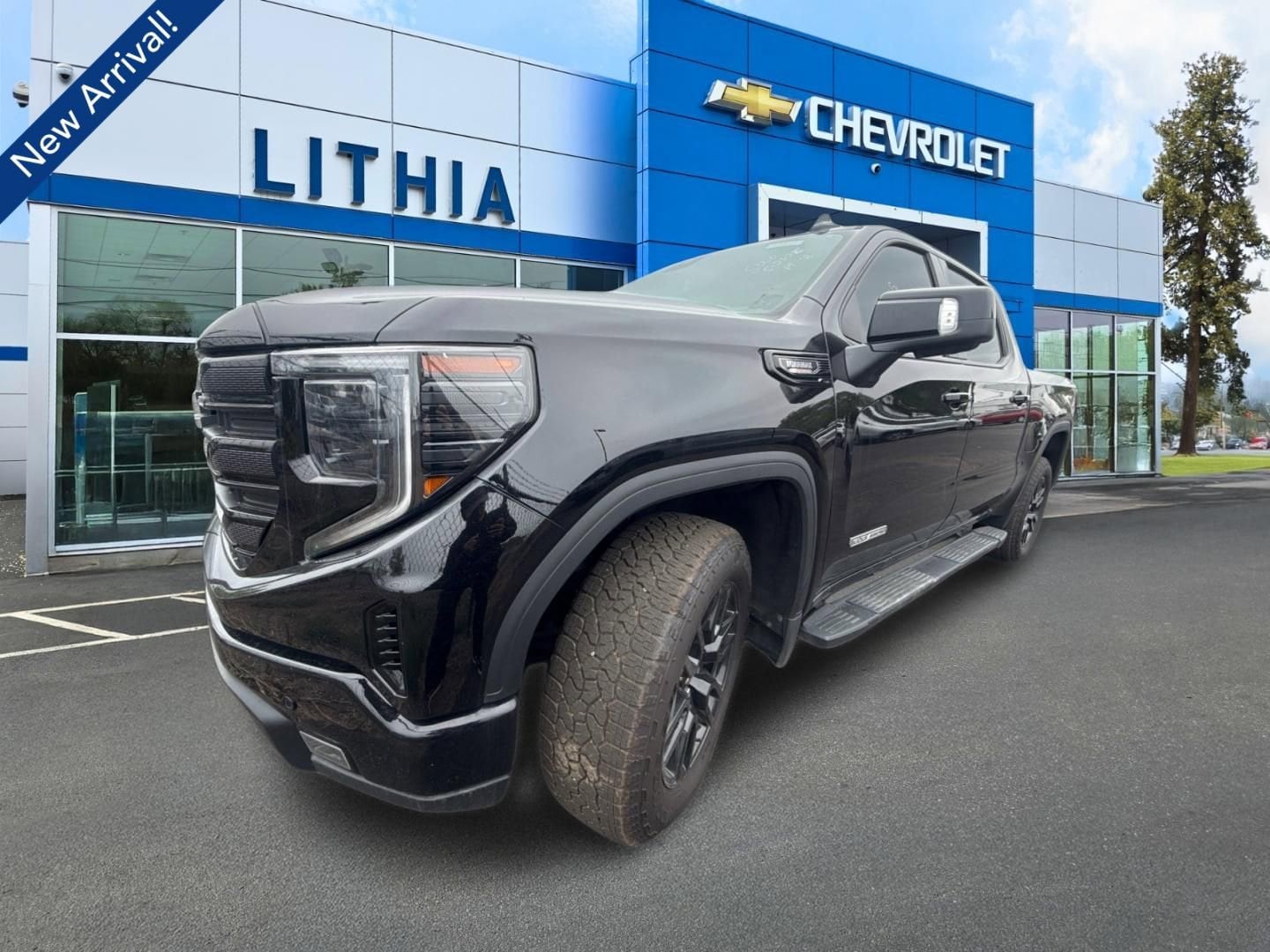 2024 GMC Sierra Elevation 4WD Crew Cab Short Box's photo
