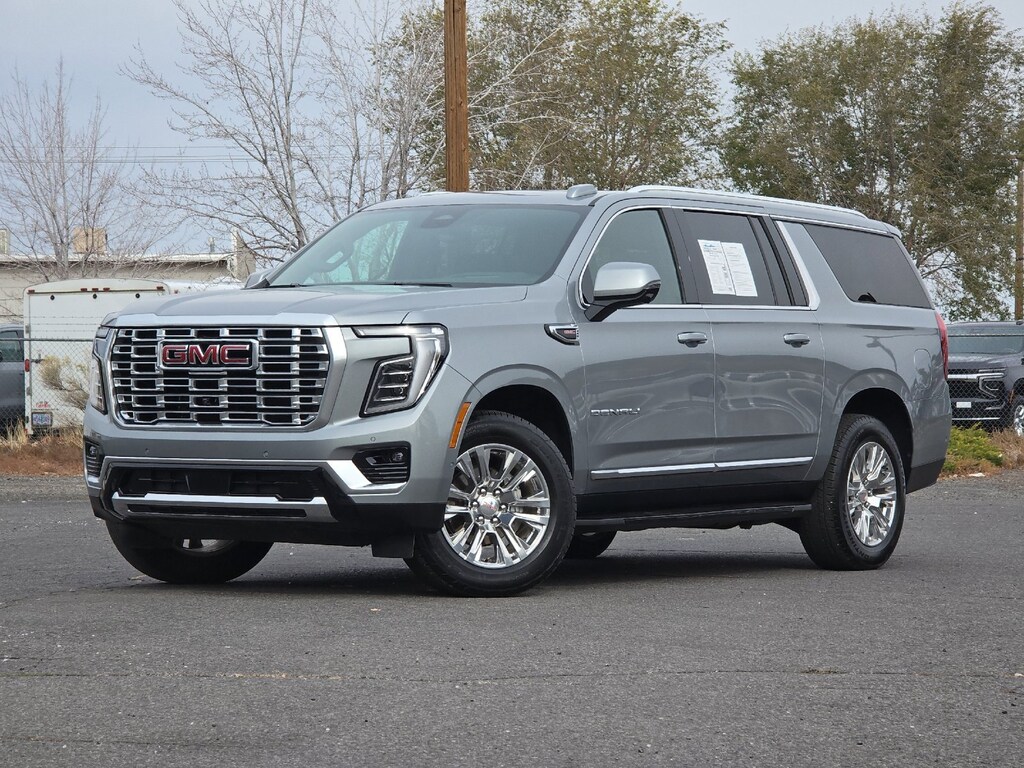 Used 2025 GMC Yukon XL Denali SUV