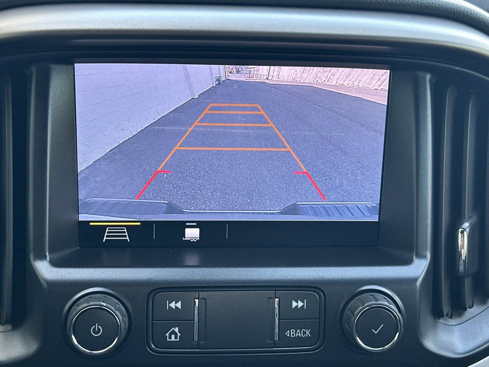 Thumbnail: 2020 Chevrolet Colorado - 19