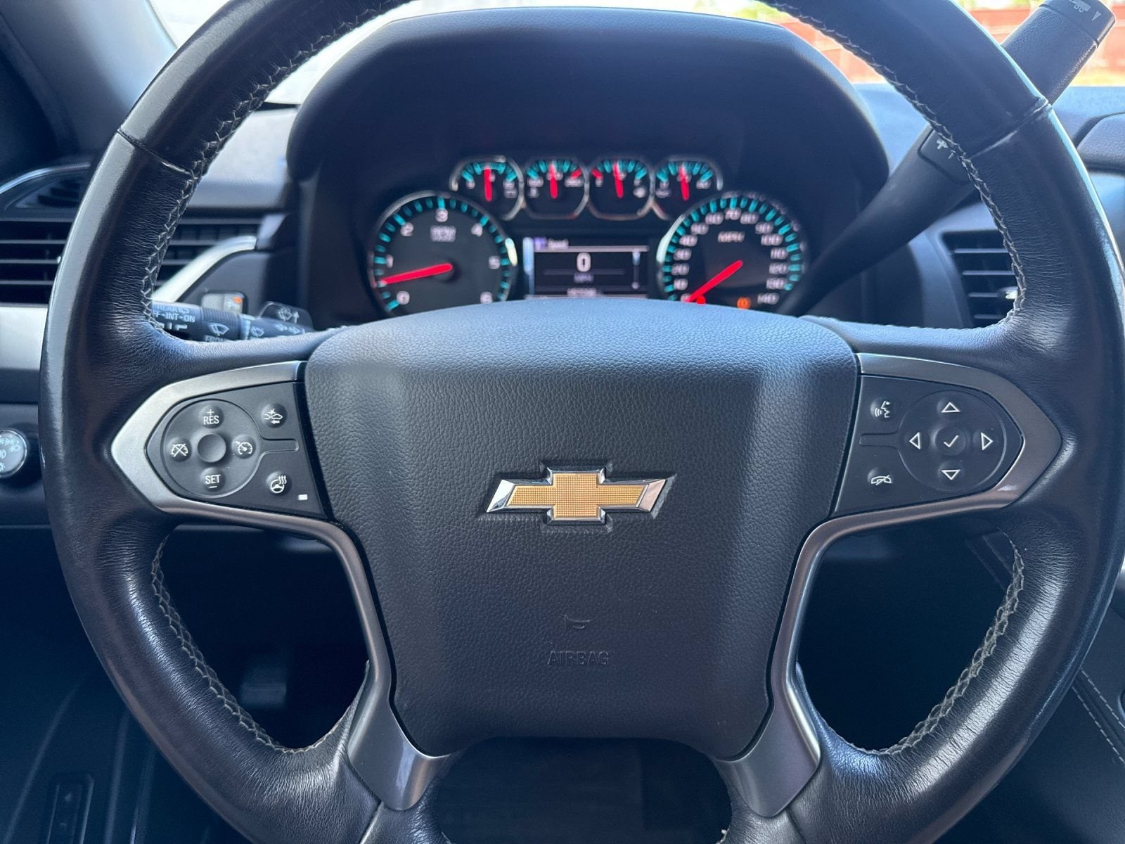 Thumbnail: 2018 Chevrolet Tahoe - 24
