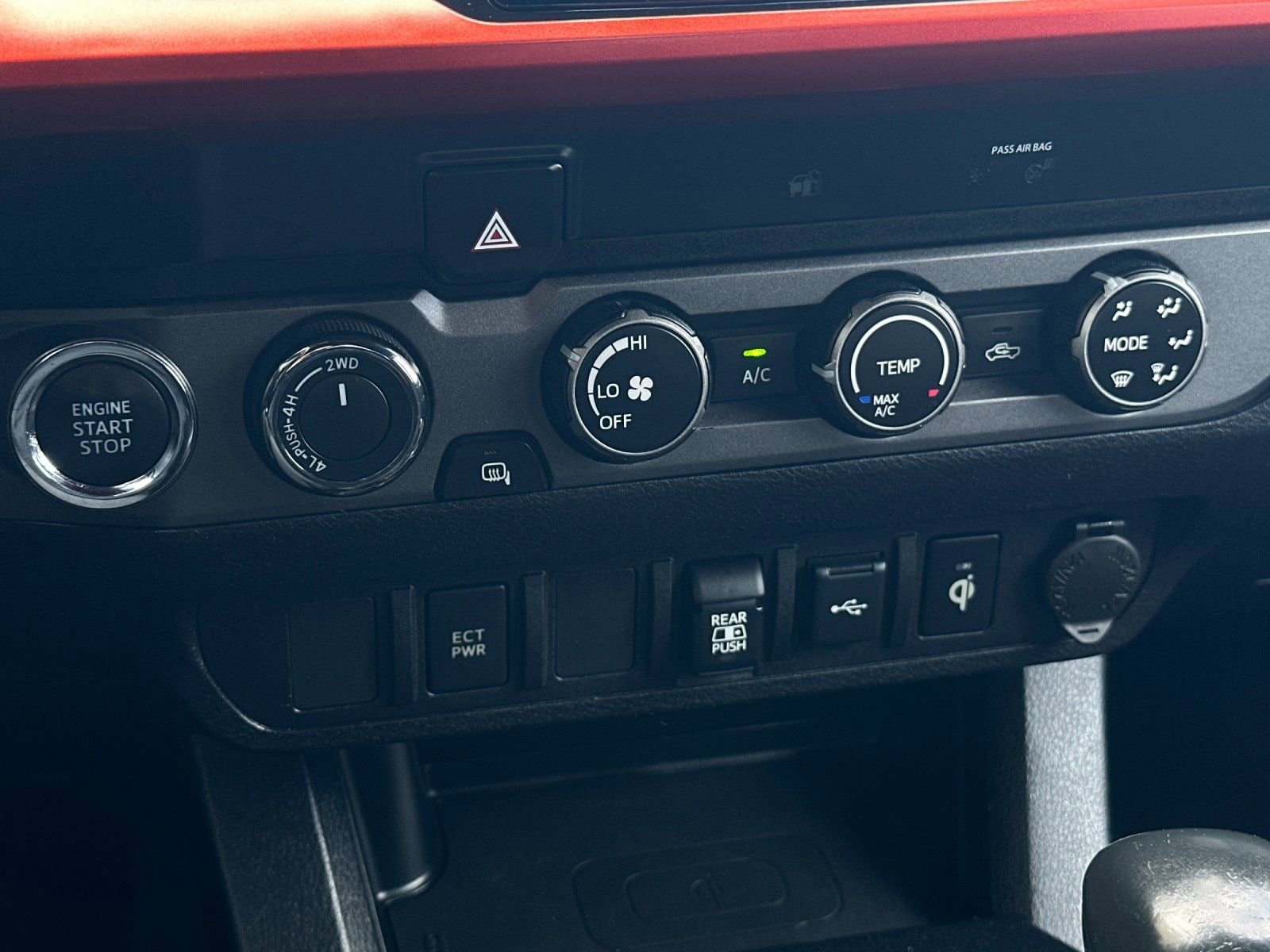 Thumbnail: 2020 Toyota Tacoma - 19