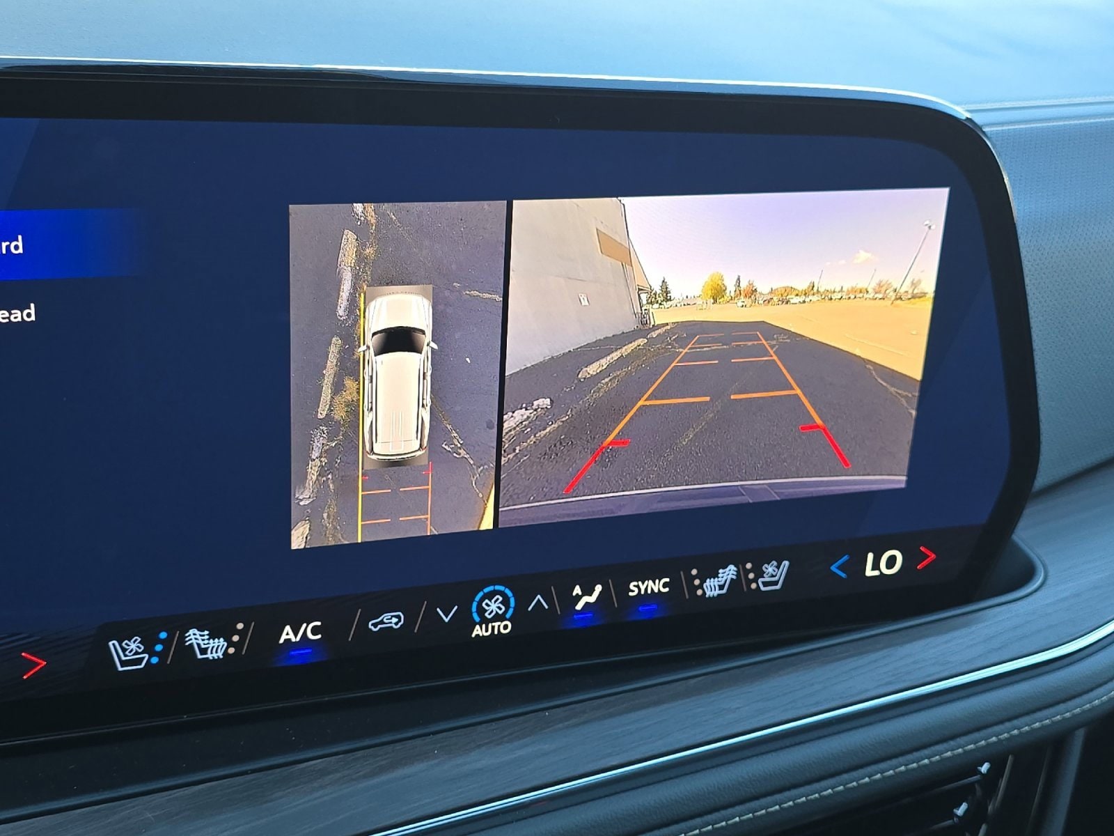 Thumbnail: 2026 Chevrolet Tahoe - 21