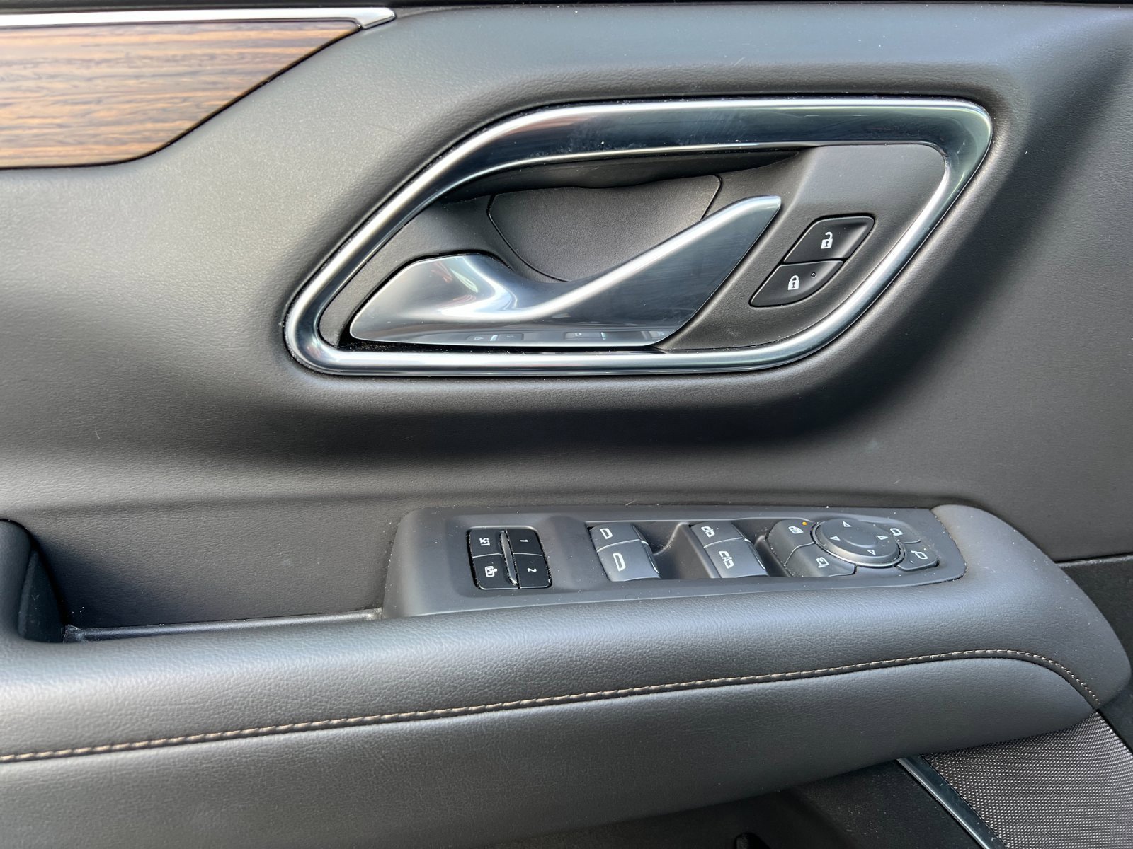 Thumbnail: 2024 Chevrolet Tahoe - 12