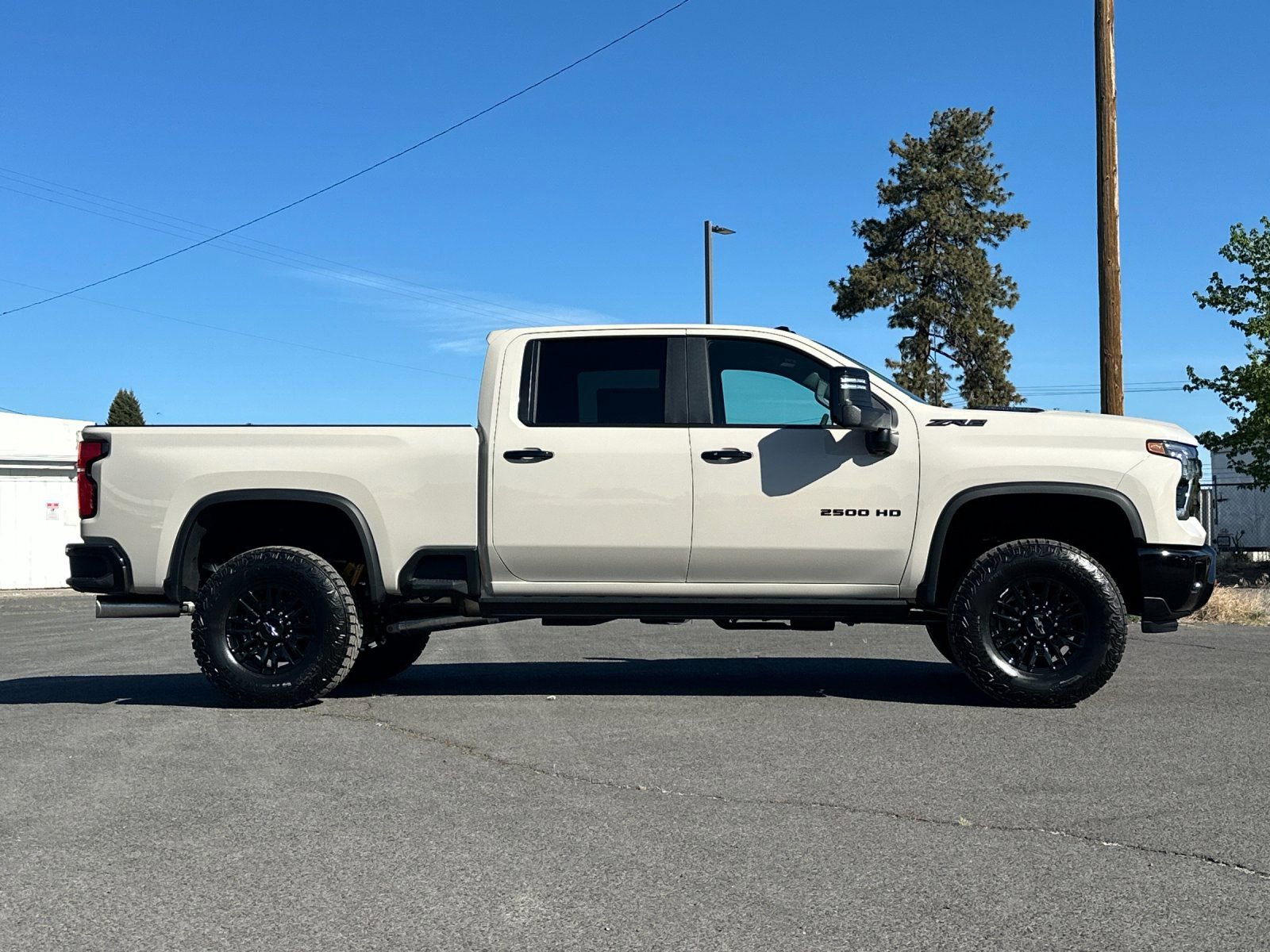 Thumbnail: 2026 Chevrolet Silverado 2500 - 8