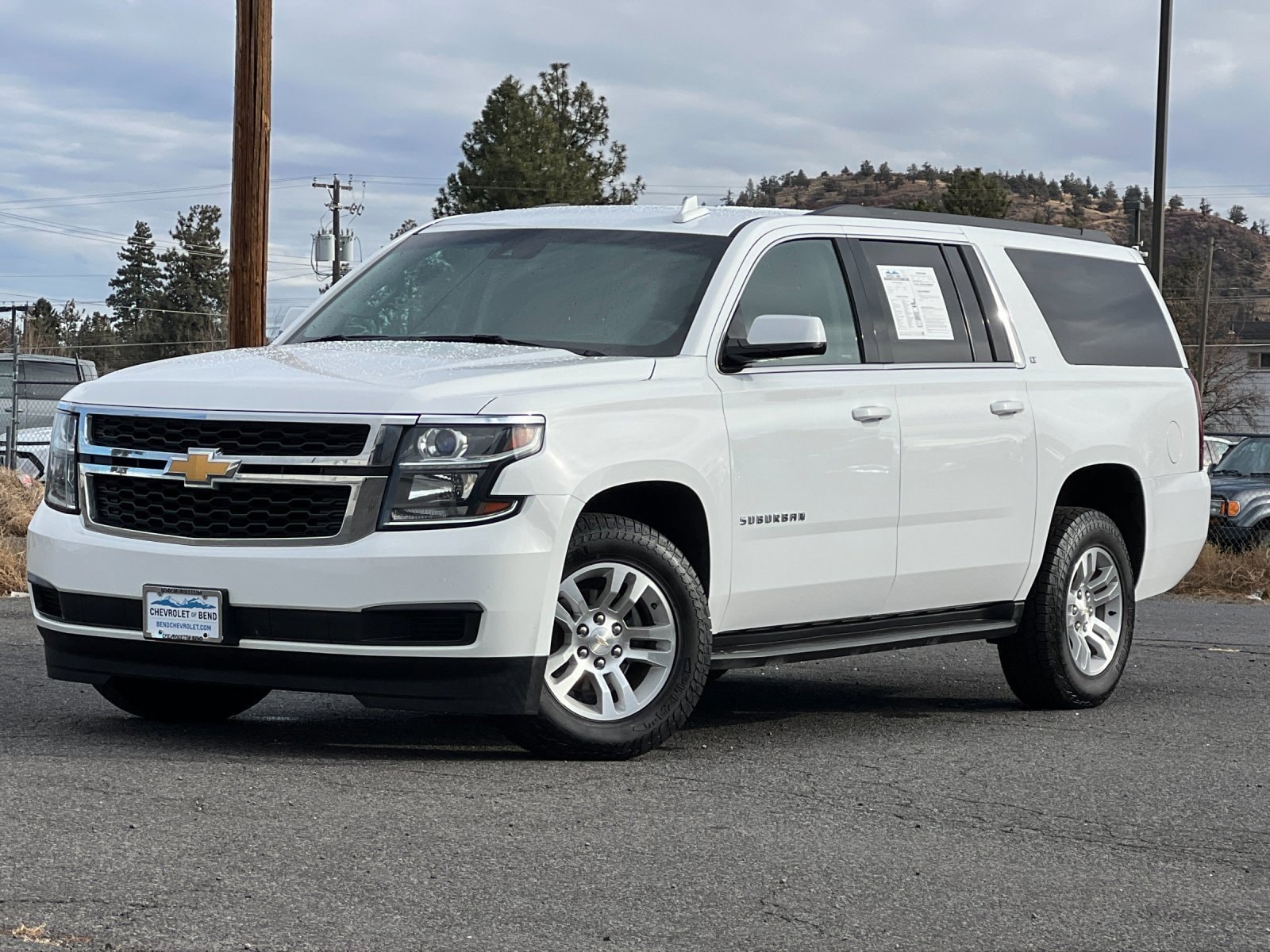 2017 Chevrolet Suburban LT's photo