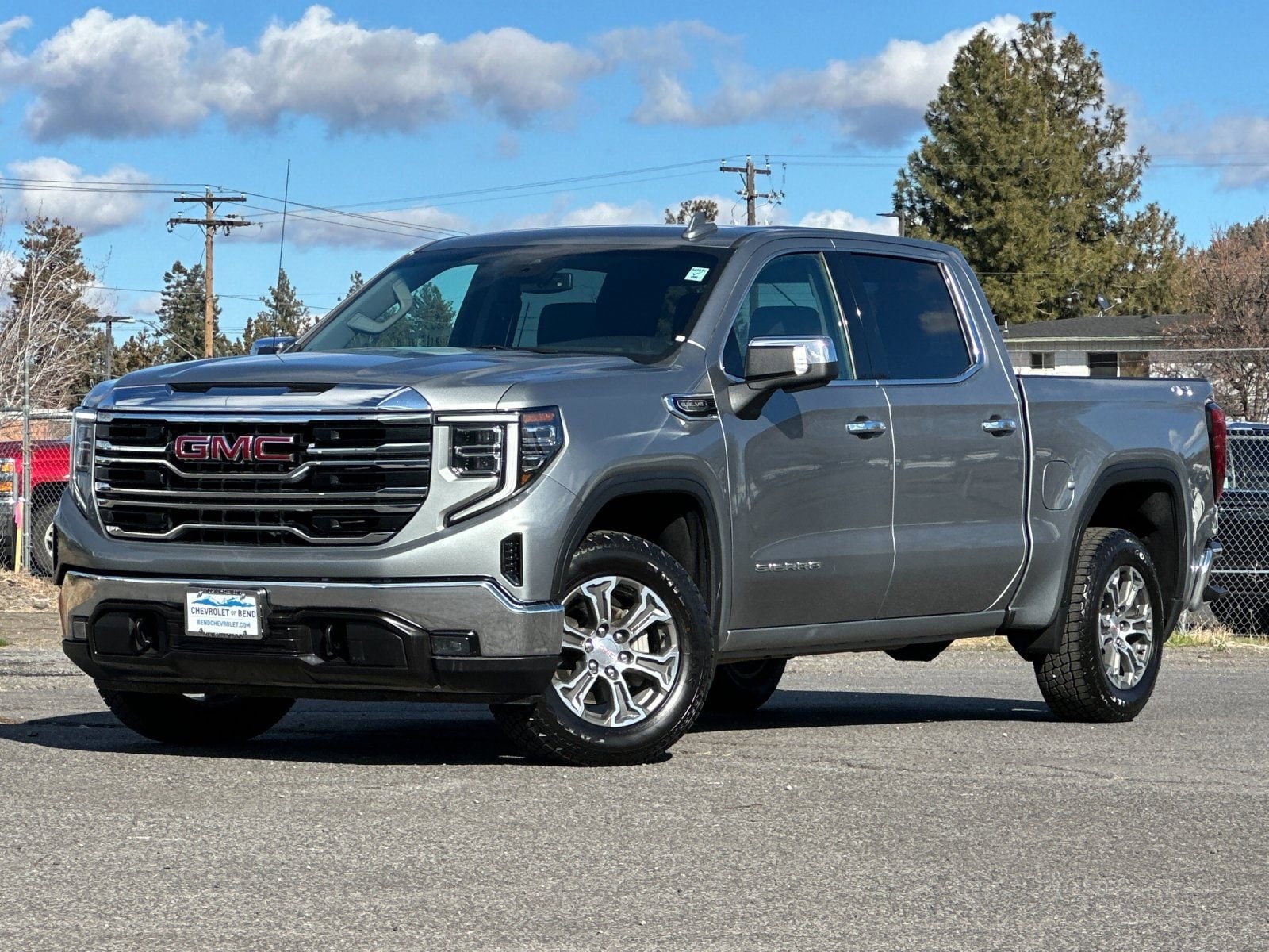 2024 GMC Sierra 4WD Crew Cab Short Box SLT's photo