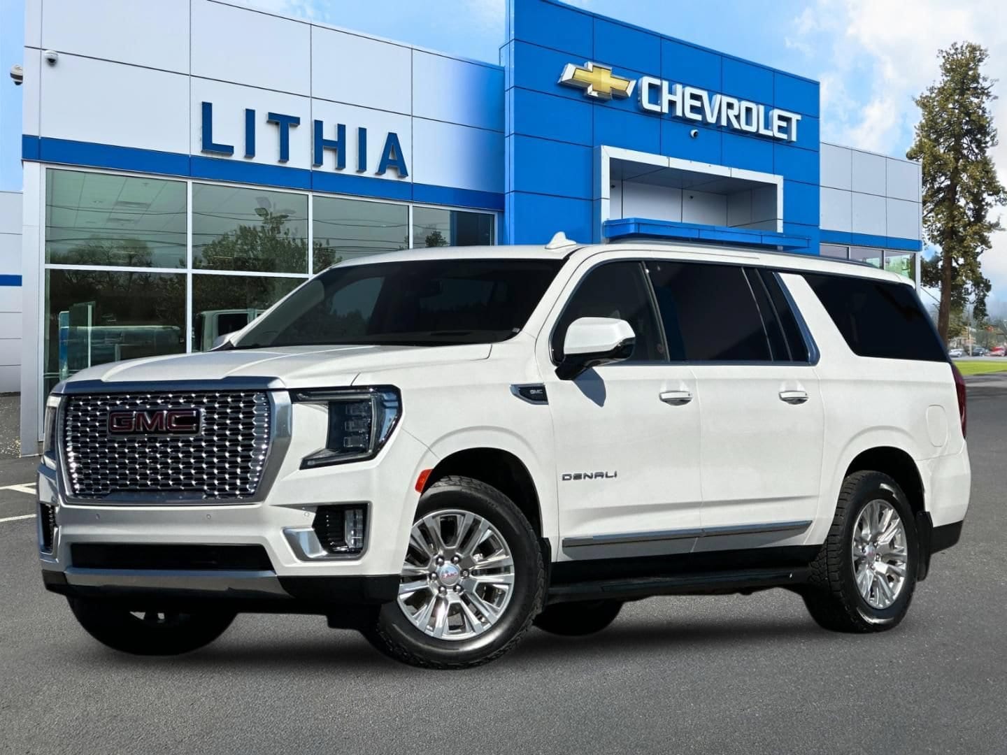 2023 GMC Yukon Denali's photo