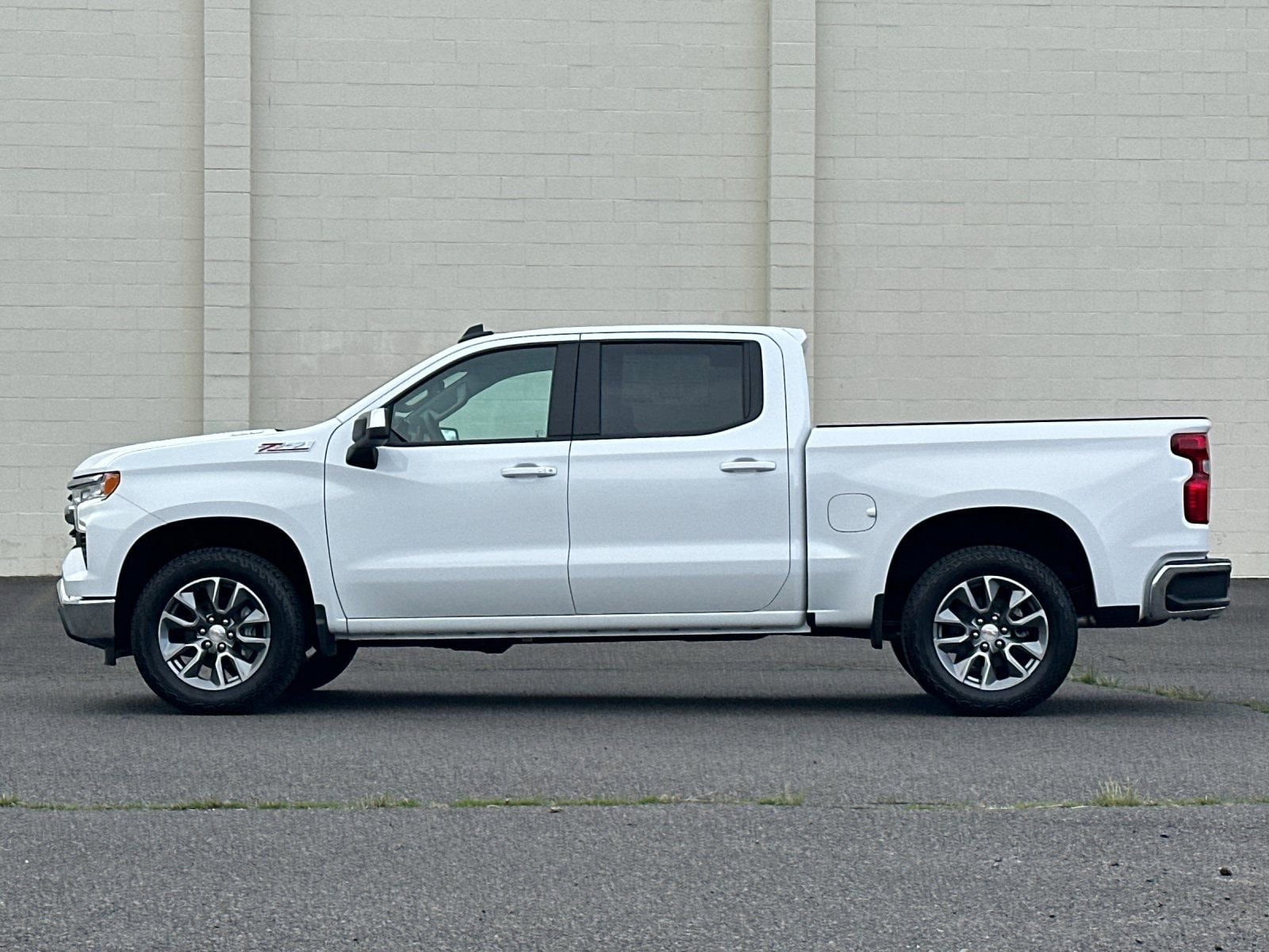 Thumbnail: 2026 Chevrolet Silverado 1500 - 5