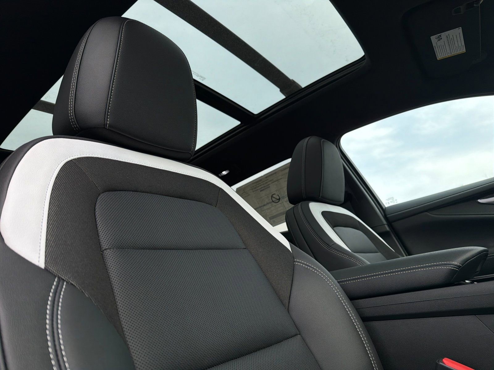 2026 Chevrolet Blazer EV LT - Photo 17