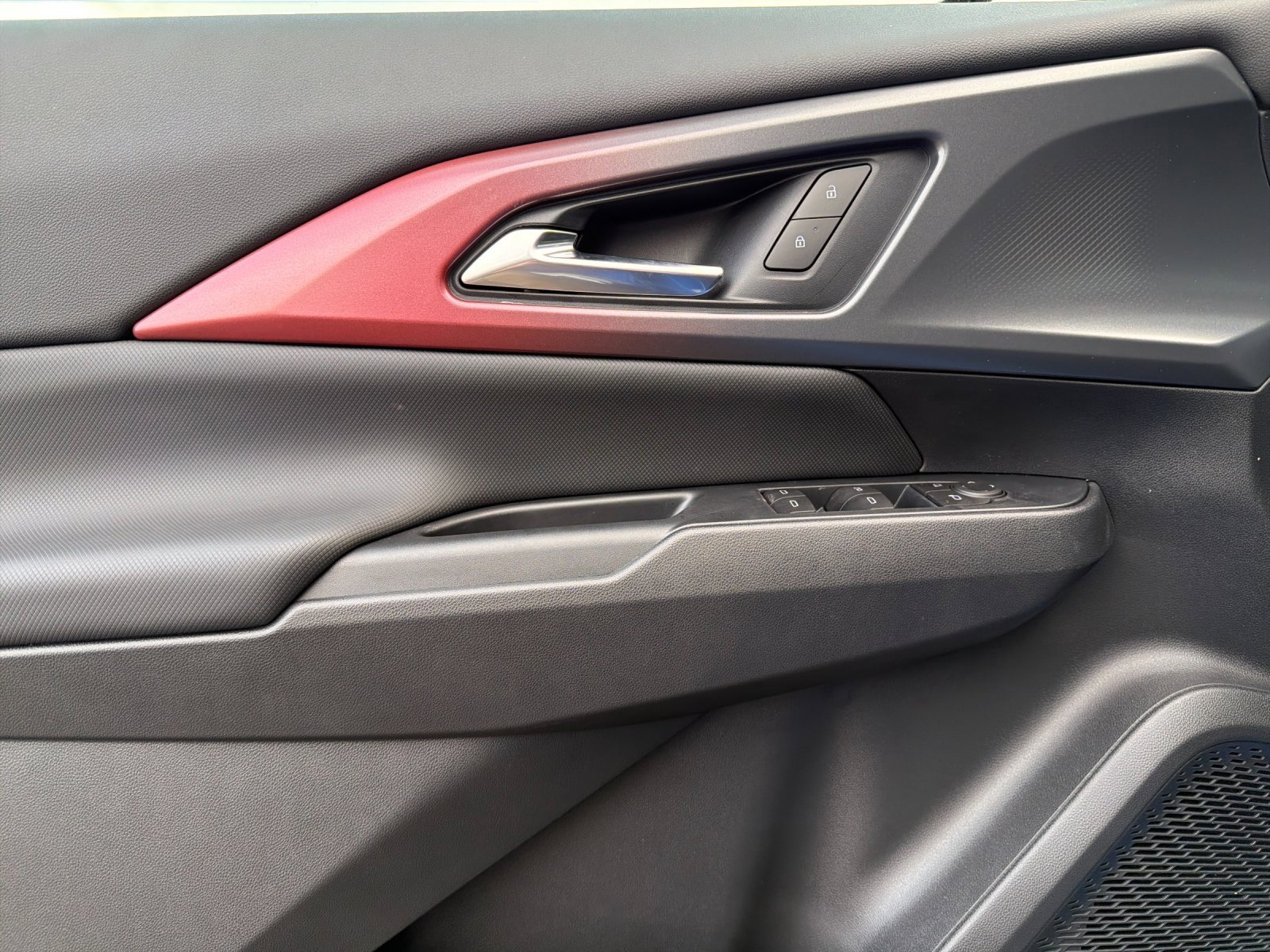 Thumbnail: 2026 Chevrolet Equinox - 12