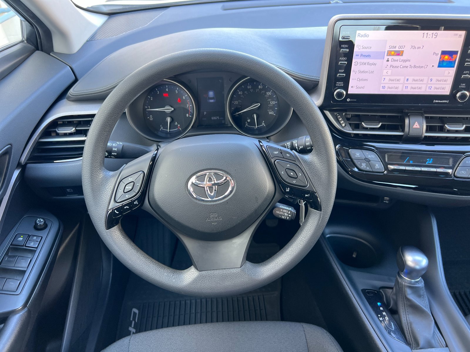 2020 Toyota C-HR LE 14
