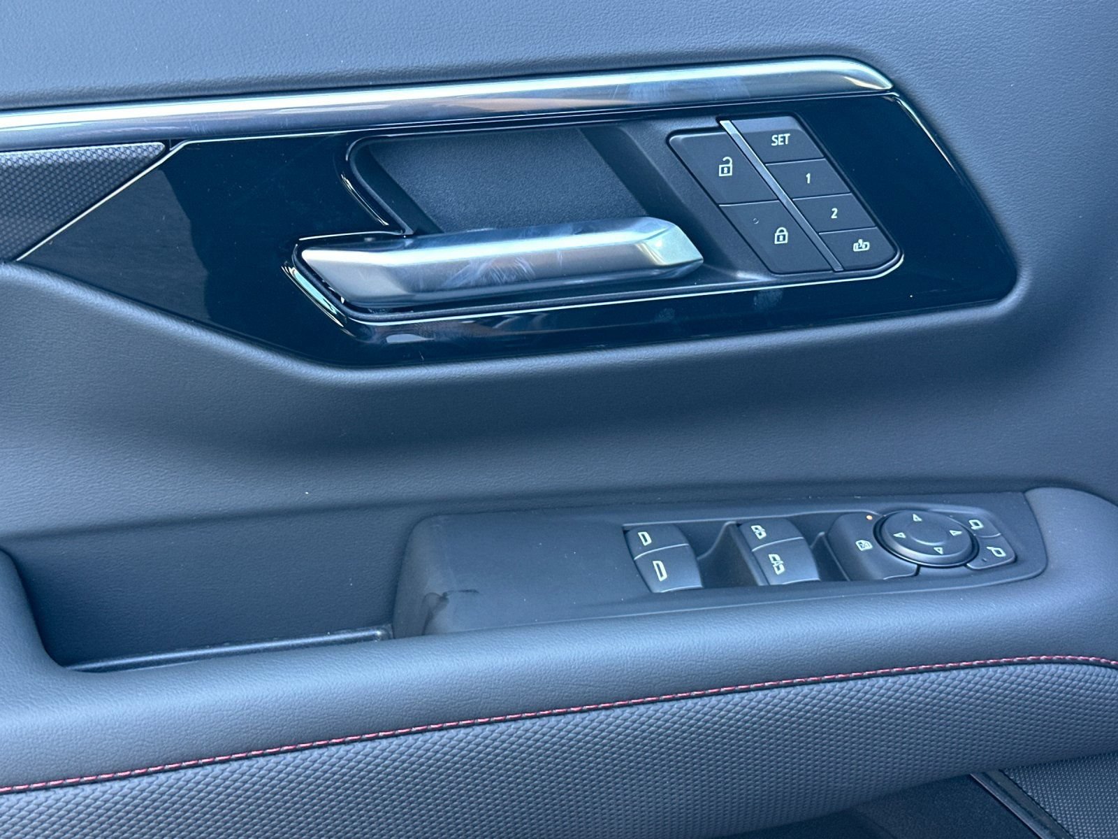 2026 Chevrolet Tahoe RST - Photo 13