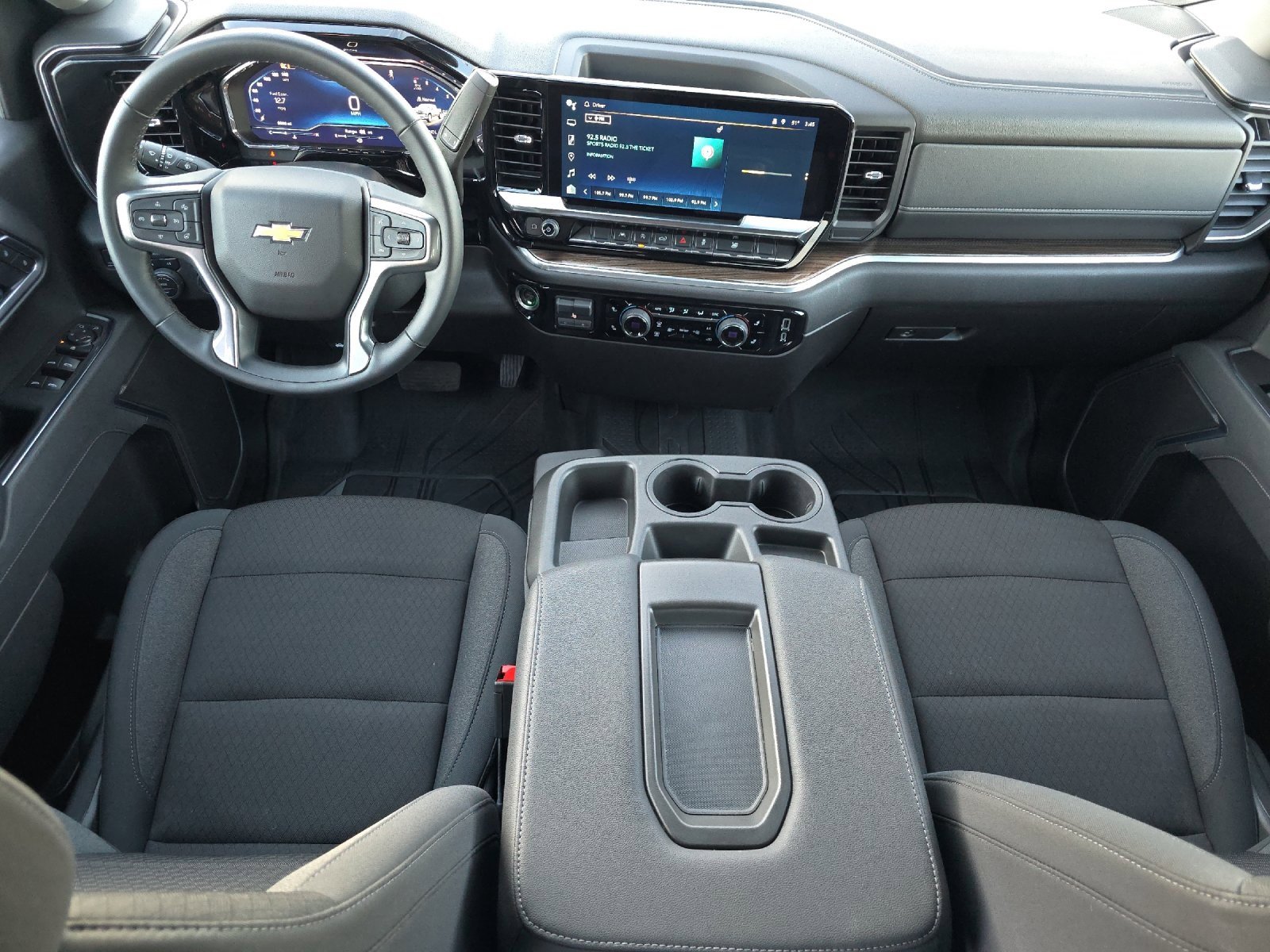 Thumbnail: 2025 Chevrolet Silverado 1500 - 3