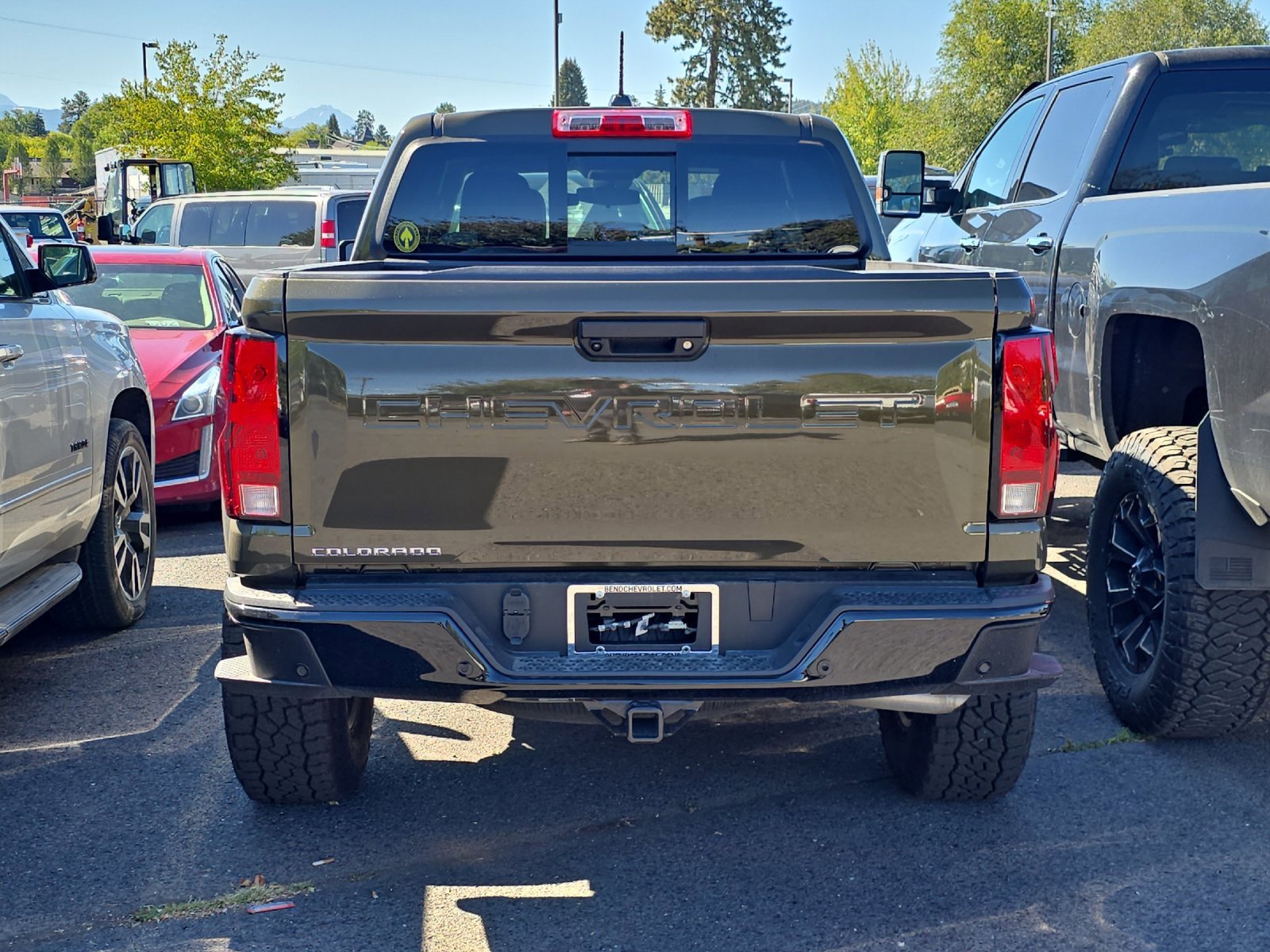 2025 Chevrolet Colorado Trail Boss photo 2