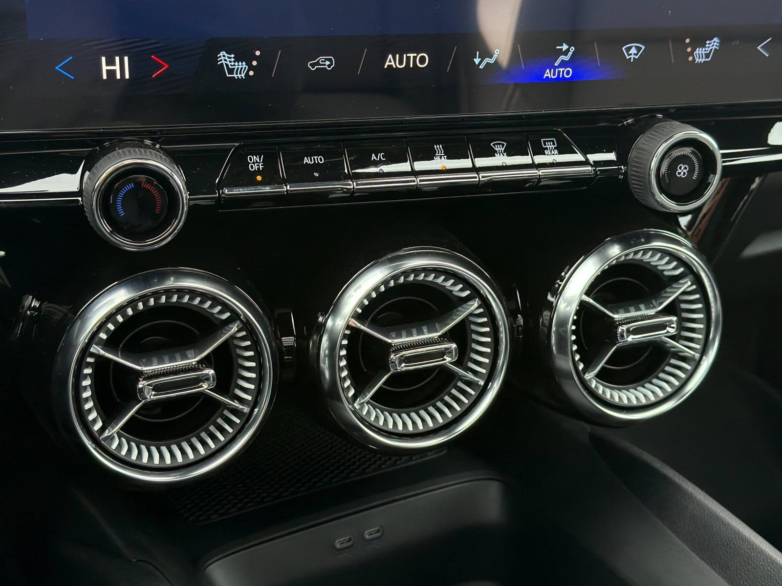 2026 Chevrolet Blazer EV LT - Photo 21