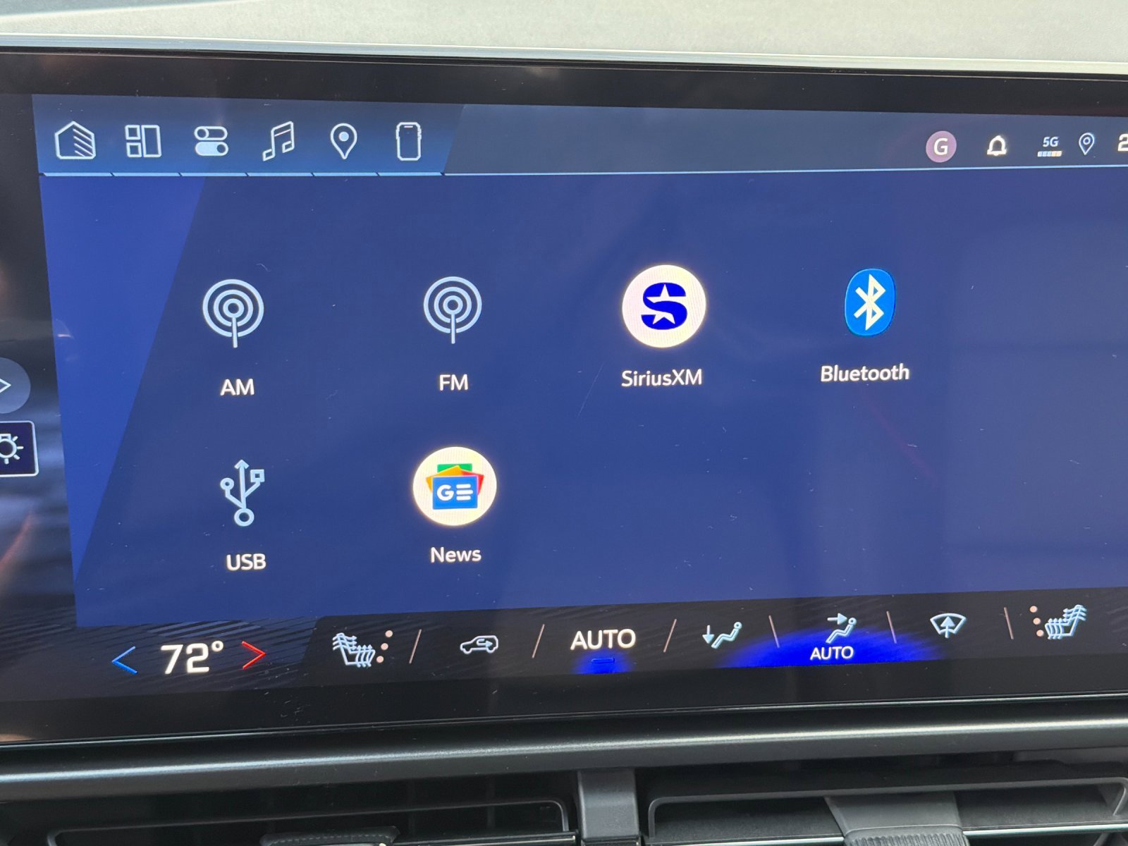 Thumbnail: 2026 Chevrolet Equinox - 18