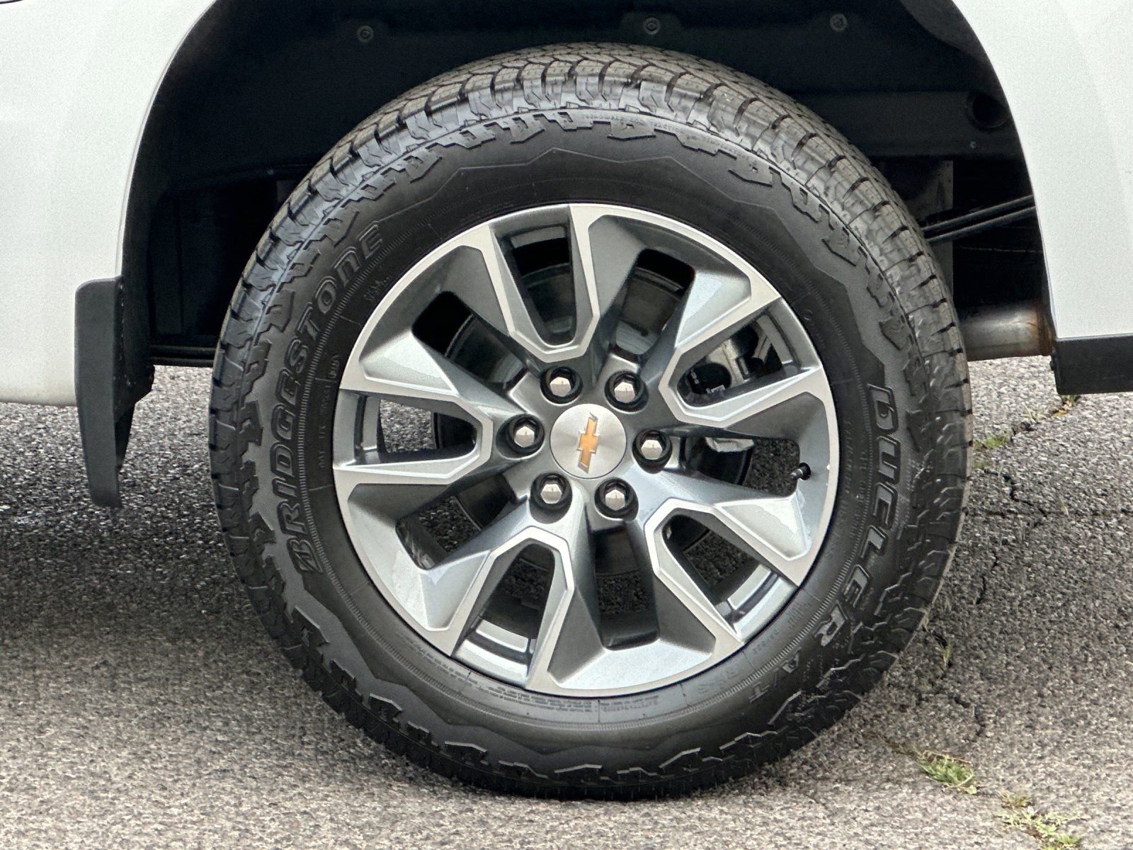 Thumbnail: 2026 Chevrolet Silverado 1500 - 26