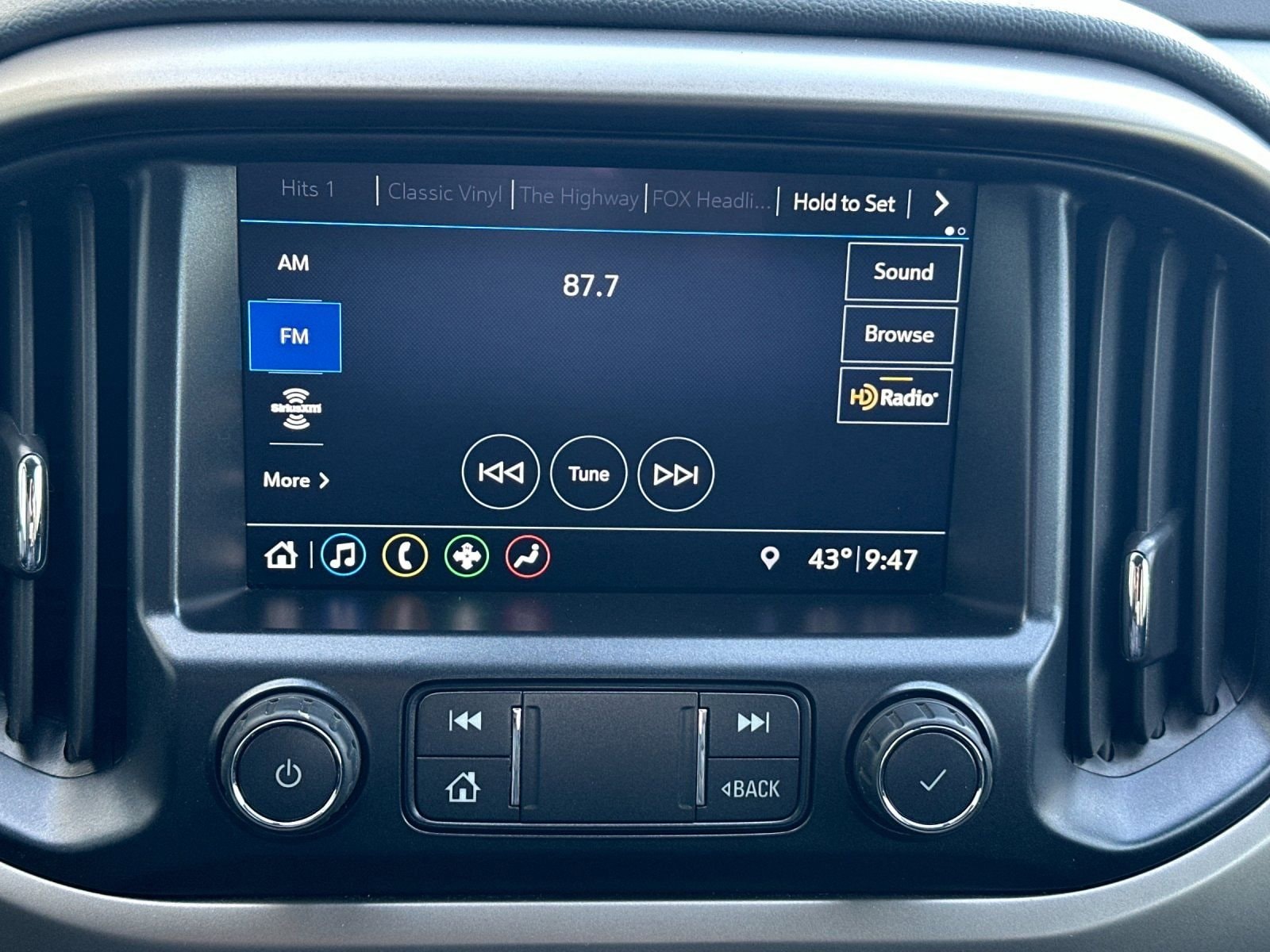 Thumbnail: 2020 Chevrolet Colorado - 17