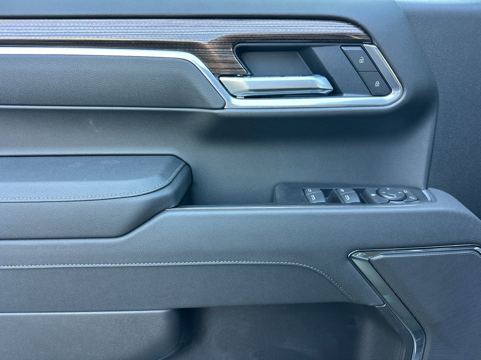 2026 Chevrolet Silverado 1500 LT - Photo 12