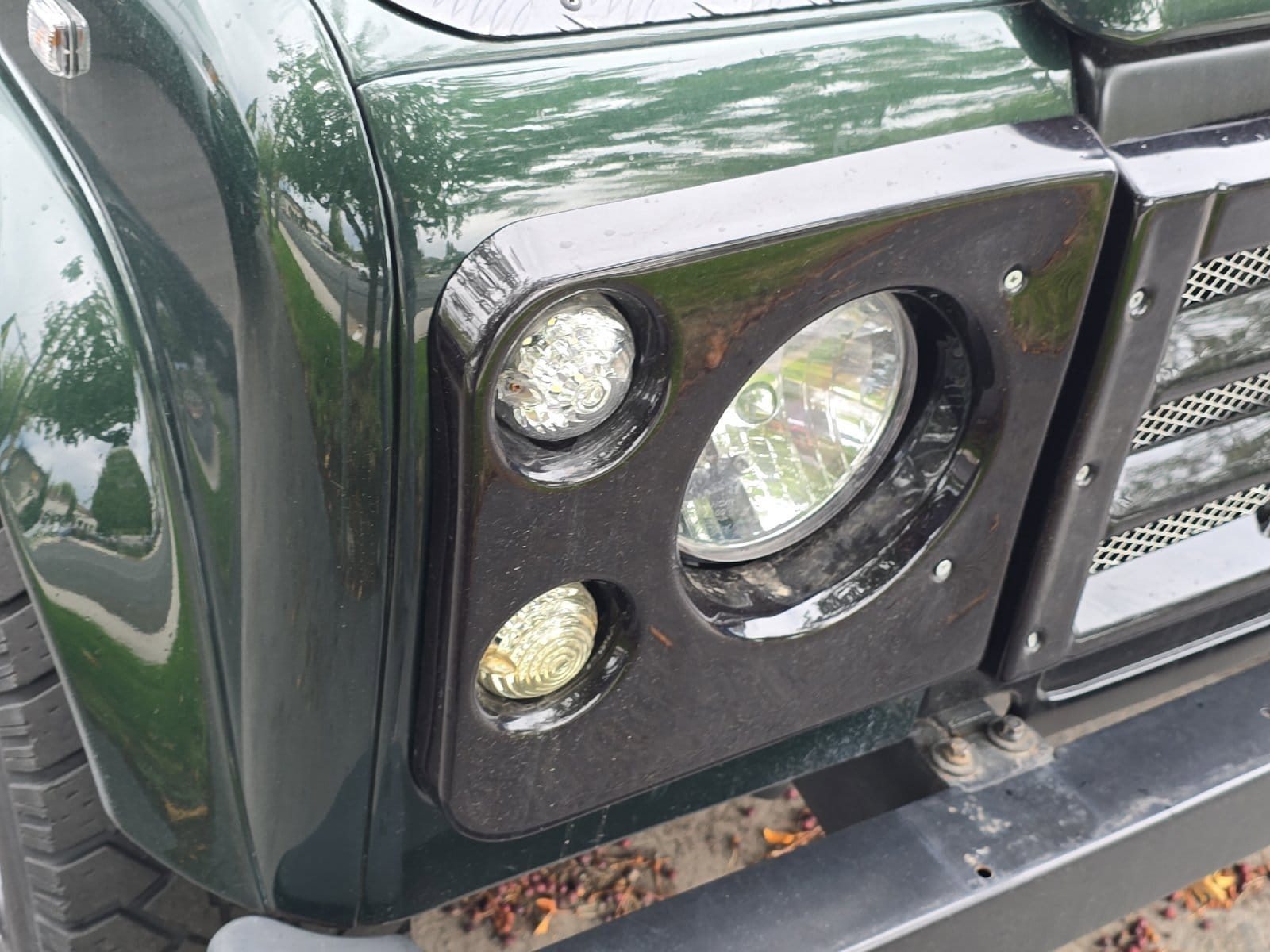Thumbnail: 1995 Land Rover Defender - 10