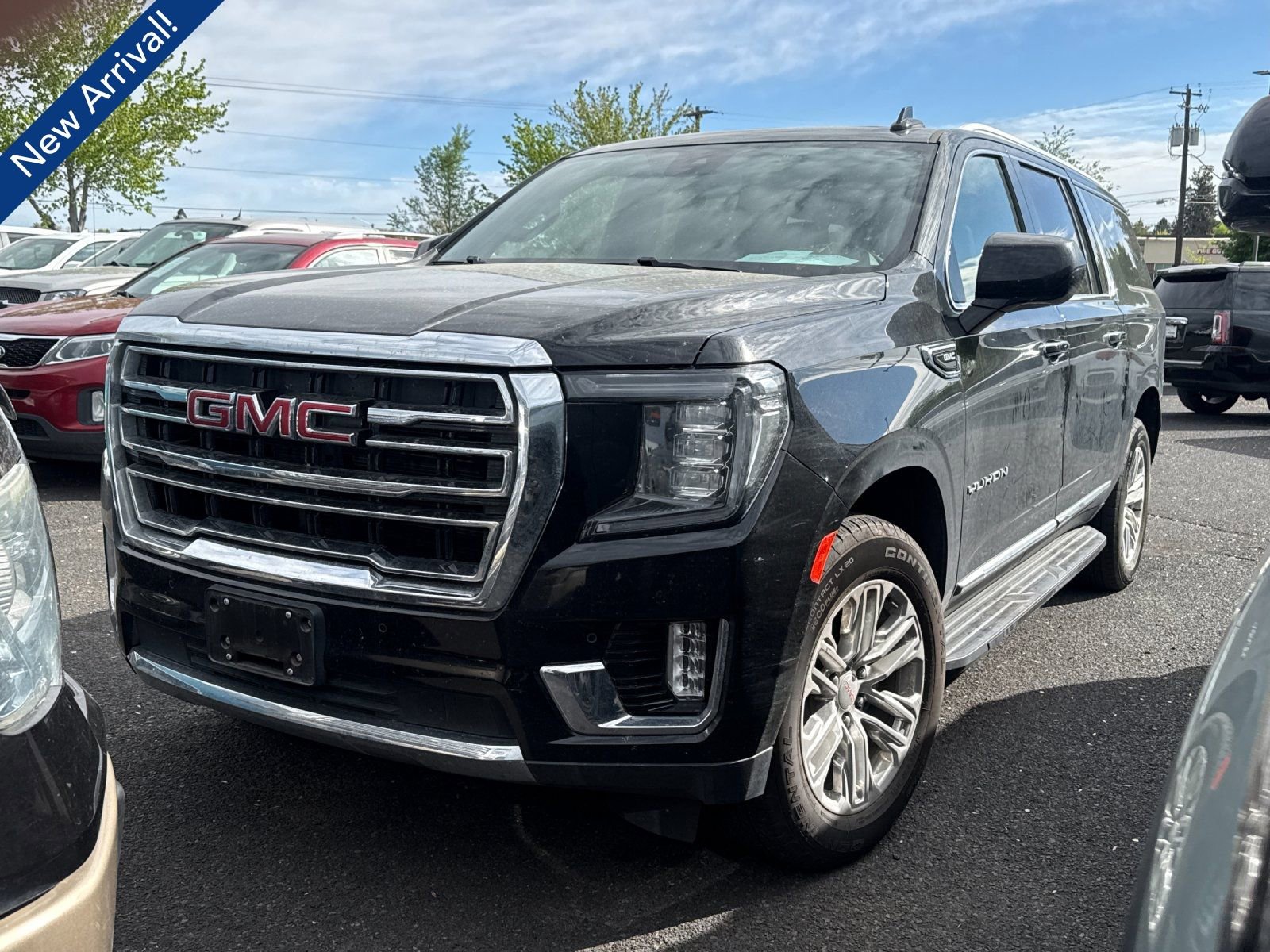 2023 GMC Yukon SLT 4X4's photo
