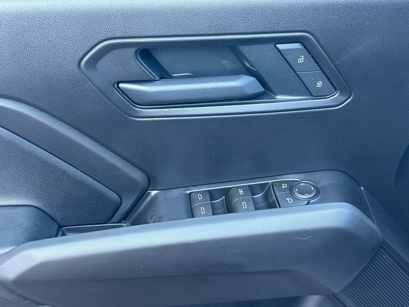 2026 Chevrolet Colorado Trail Boss - Photo 13