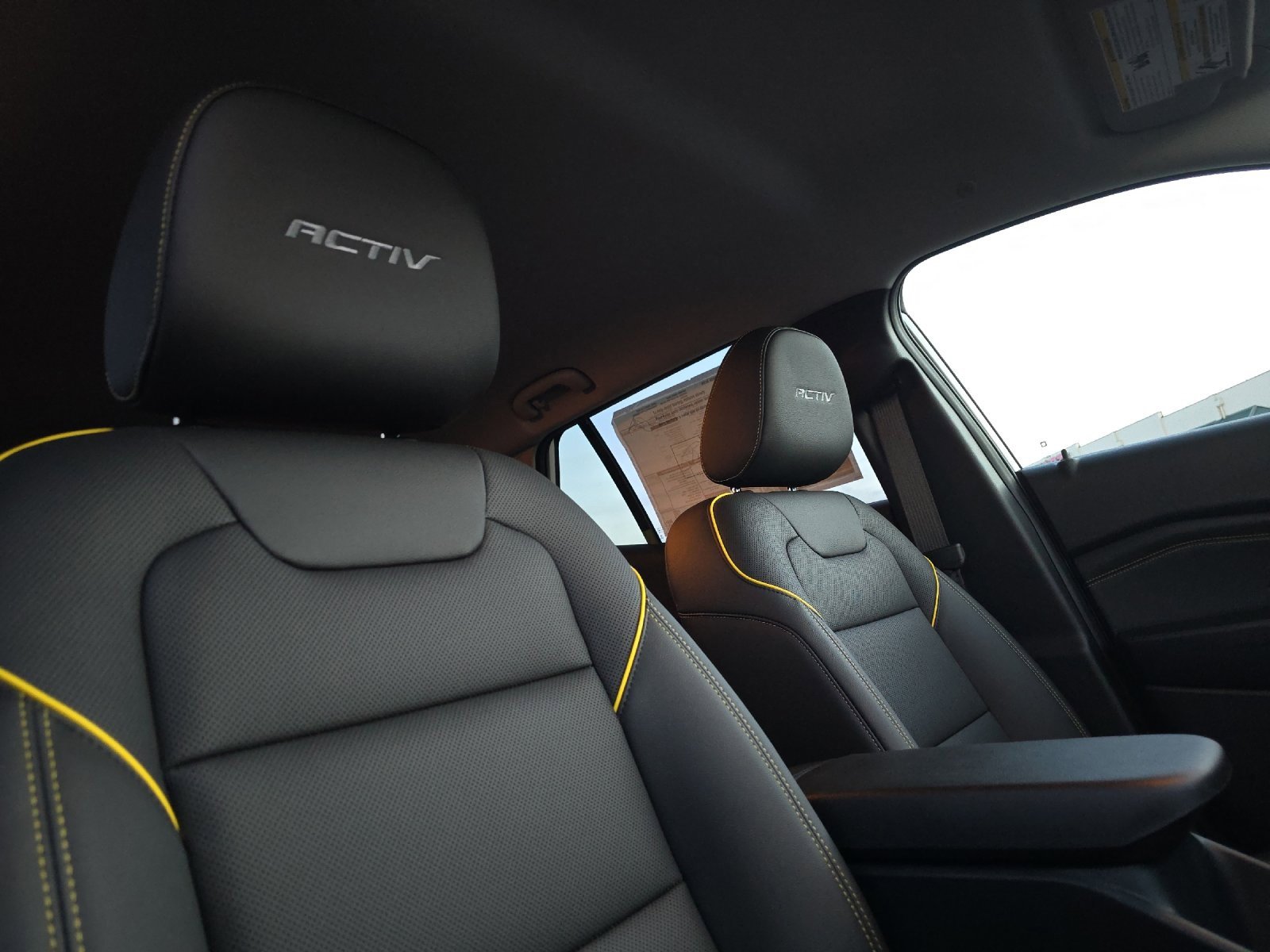 Thumbnail: 2026 Chevrolet Trax - 17