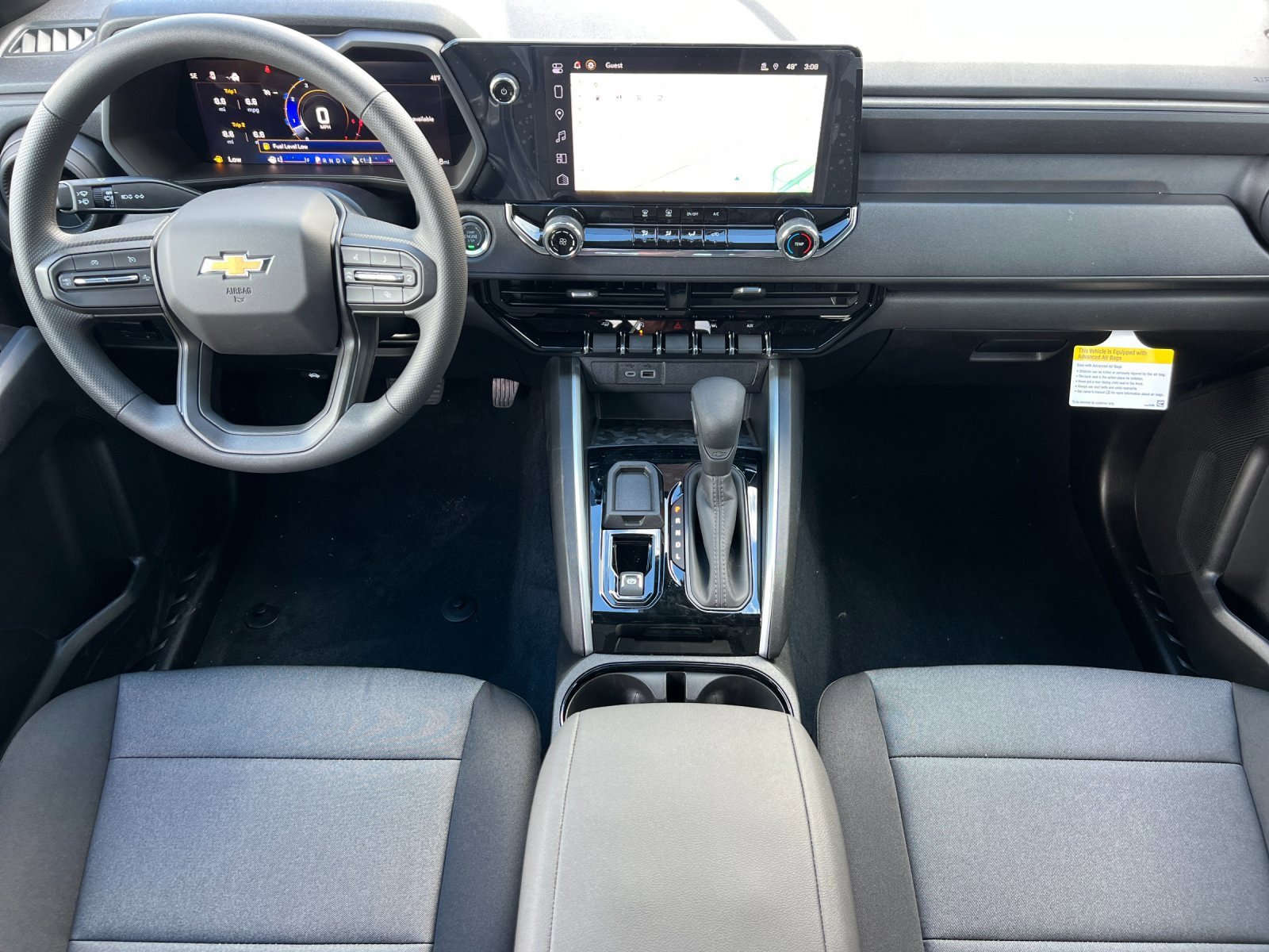 2025 Chevrolet Colorado LT photo 3