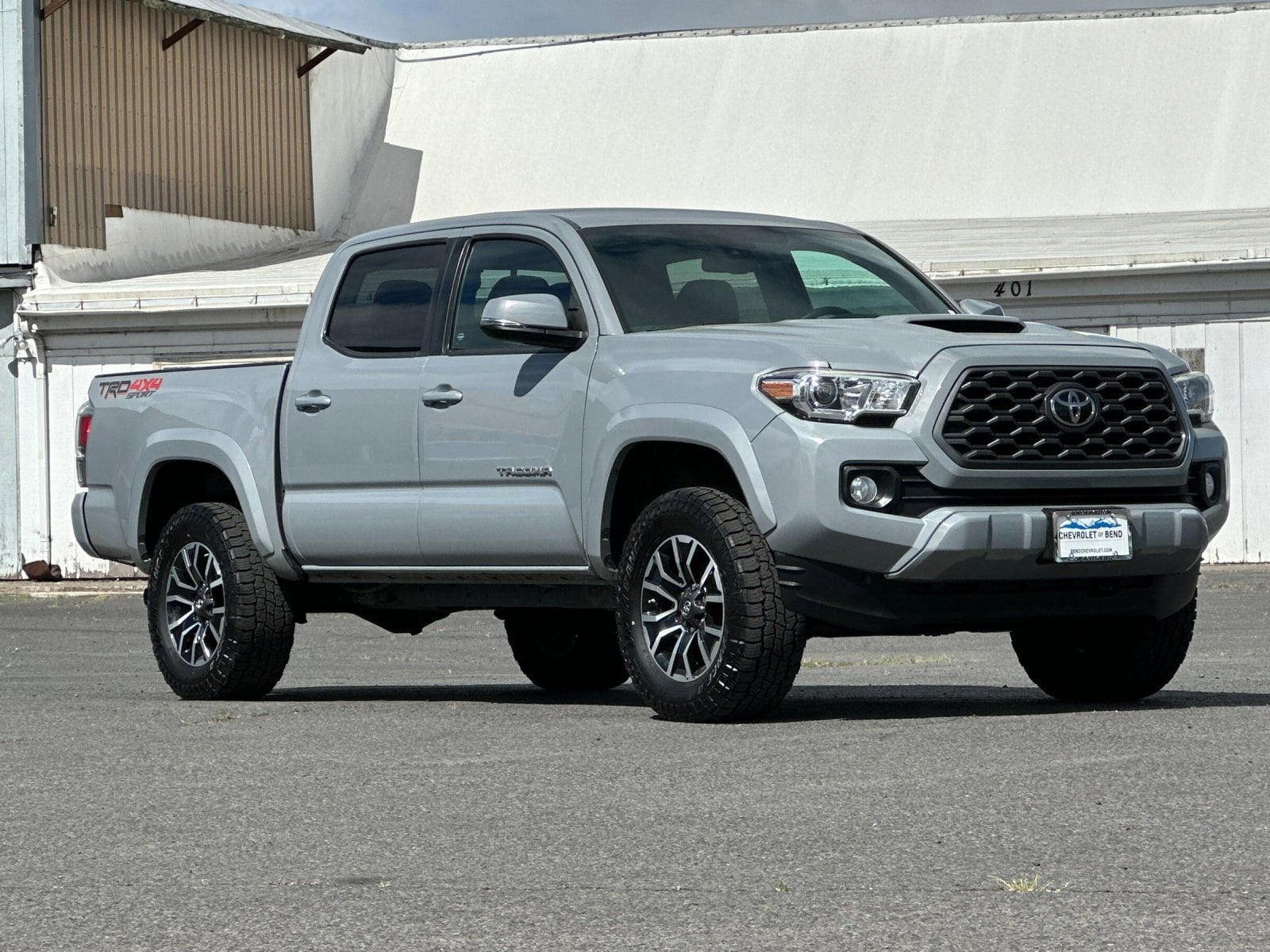 Thumbnail: 2020 Toyota Tacoma - 9
