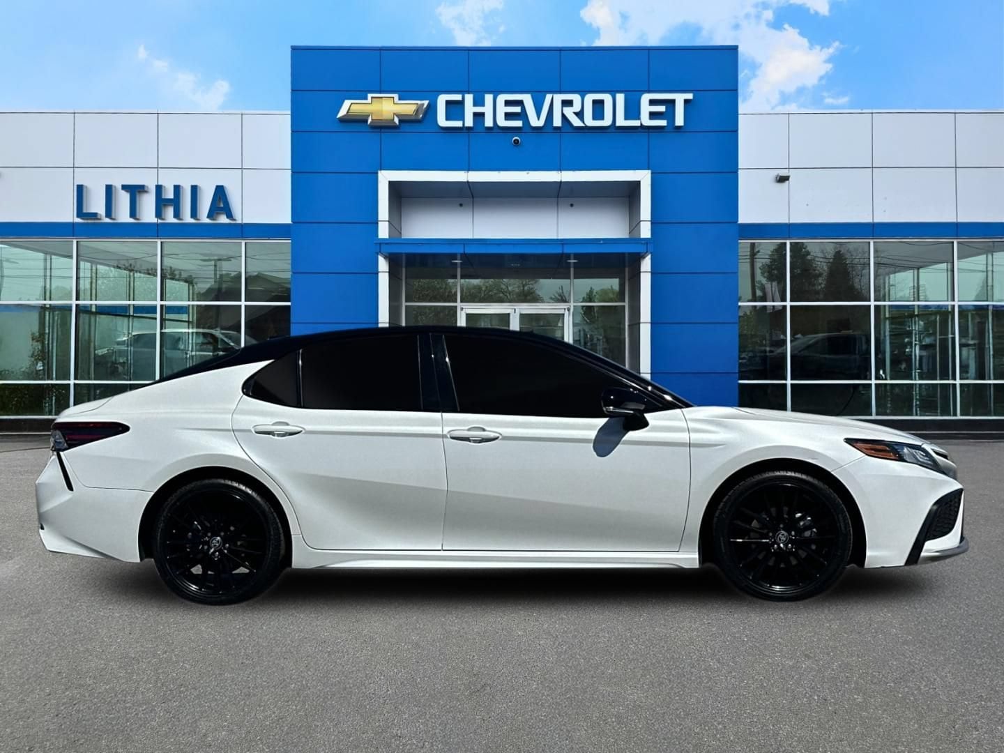 Thumbnail: 2024 Toyota Camry - 8