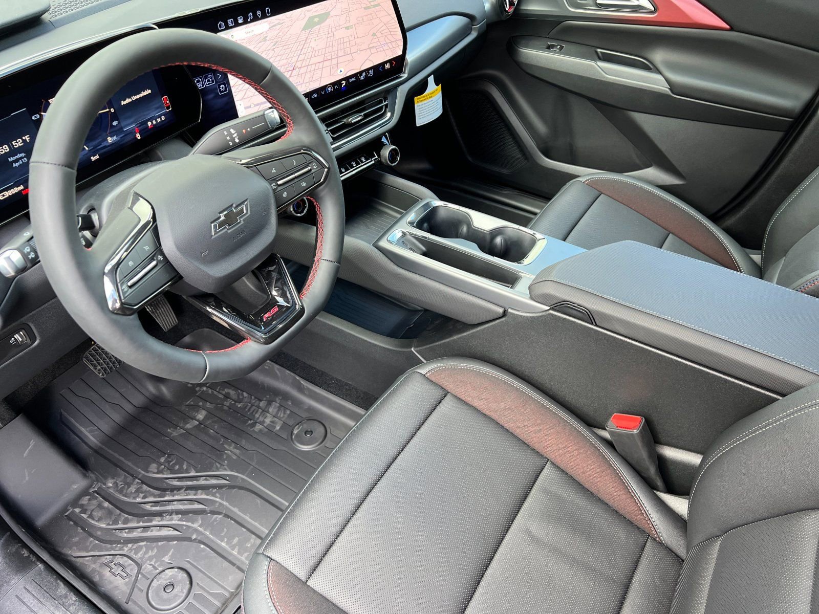 2026 Chevrolet Equinox EV RS - Photo 11