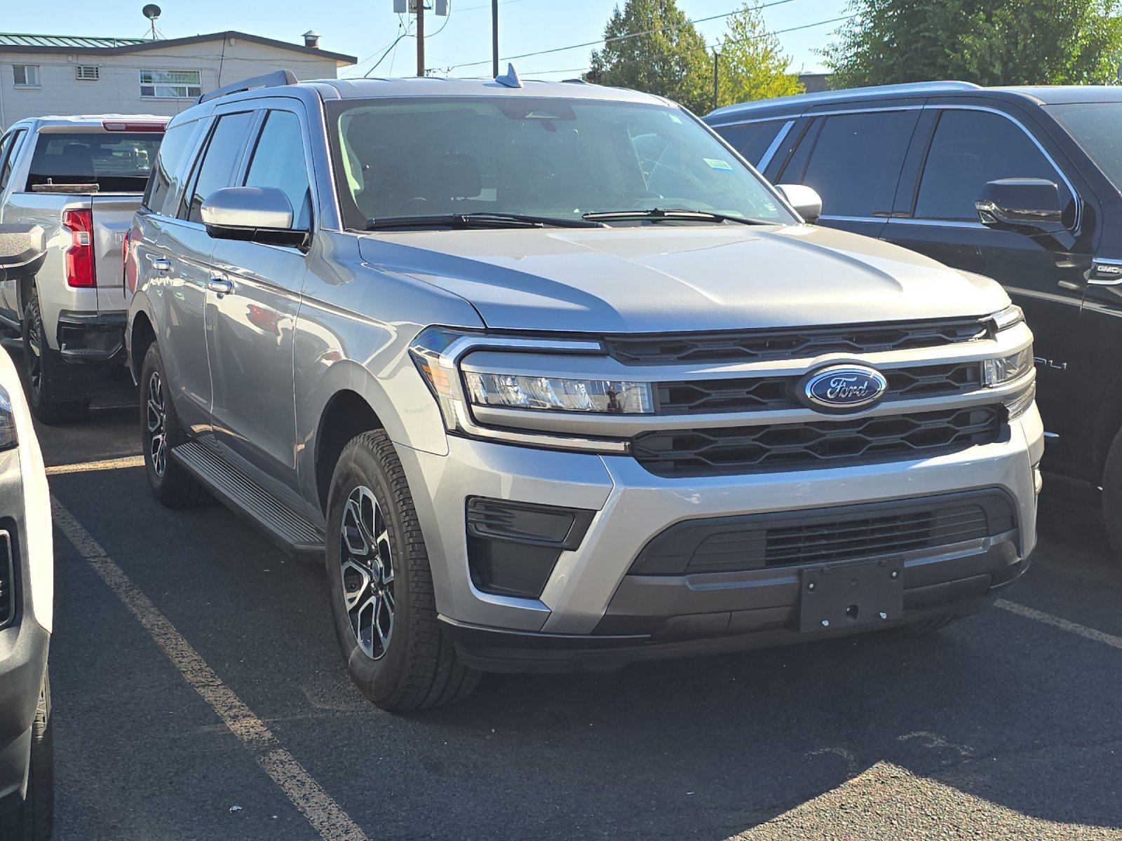 2024 Ford Expedition XLT photo 3