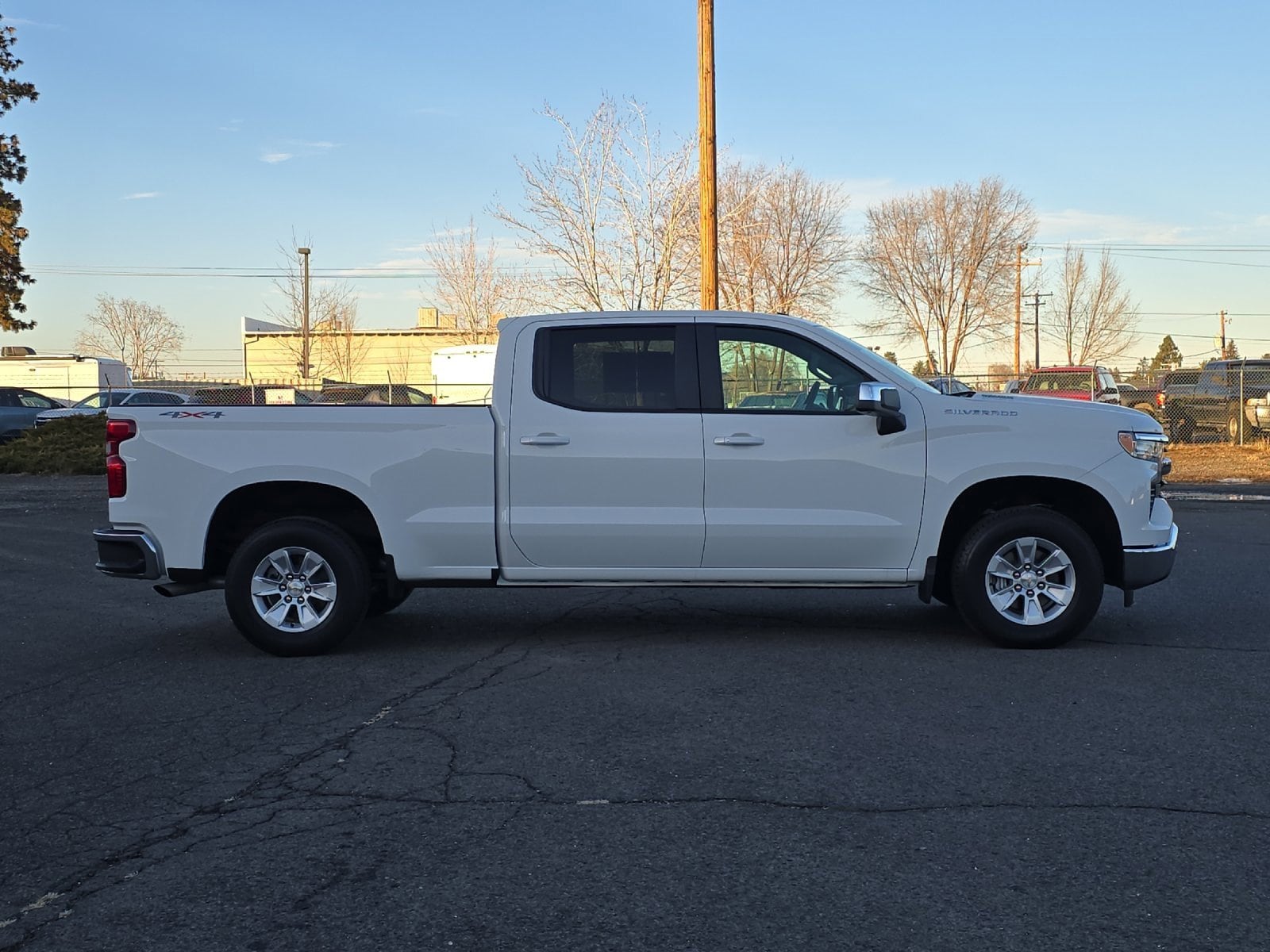 Thumbnail: 2025 Chevrolet Silverado 1500 - 8