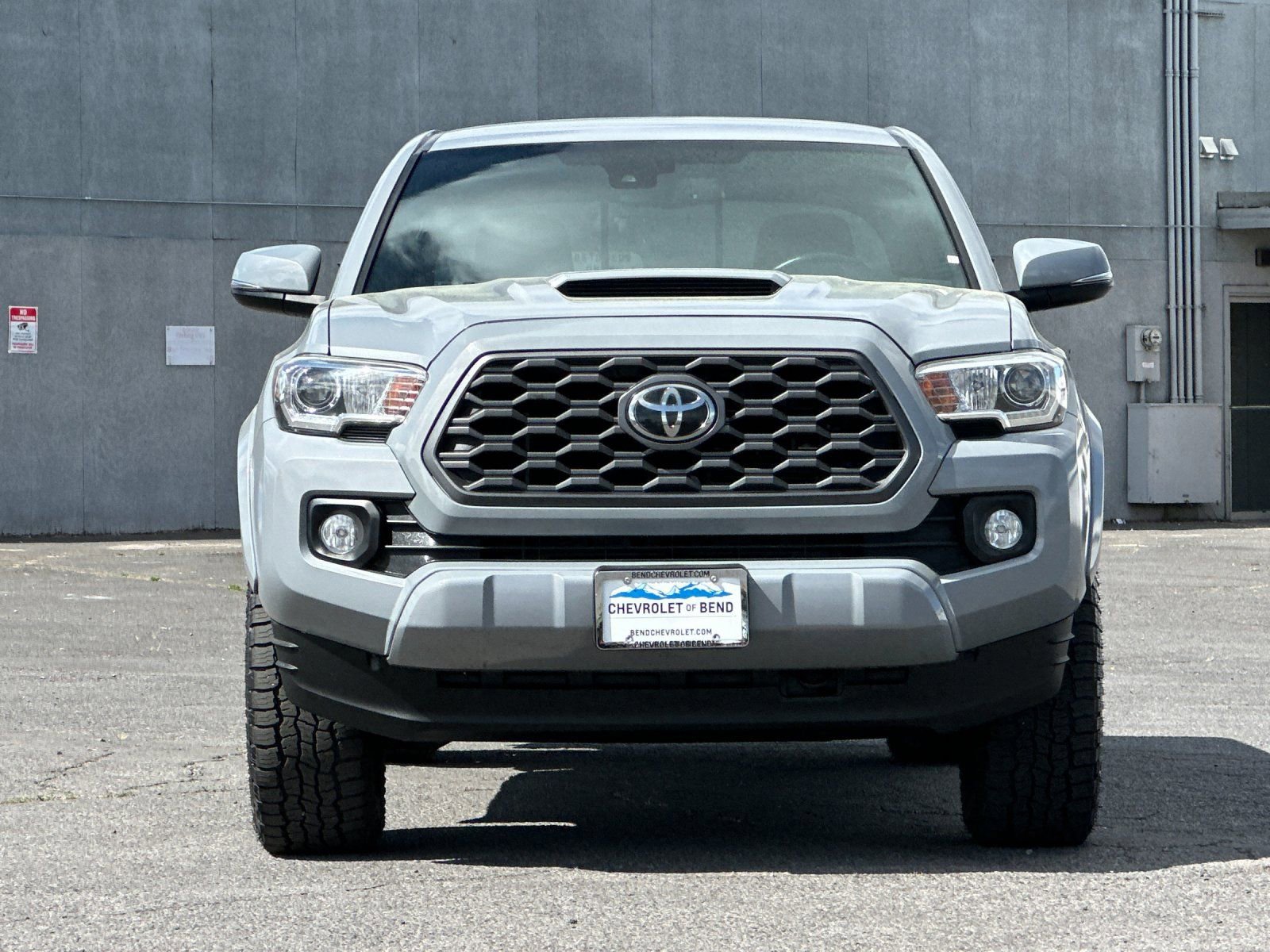 Thumbnail: 2020 Toyota Tacoma - 10