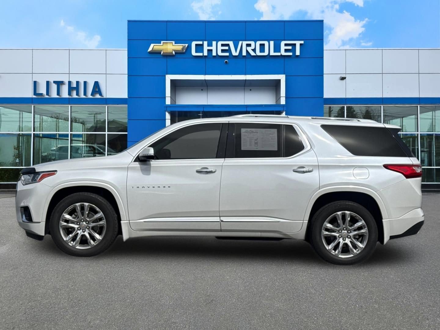 Thumbnail: 2018 Chevrolet Traverse - 5