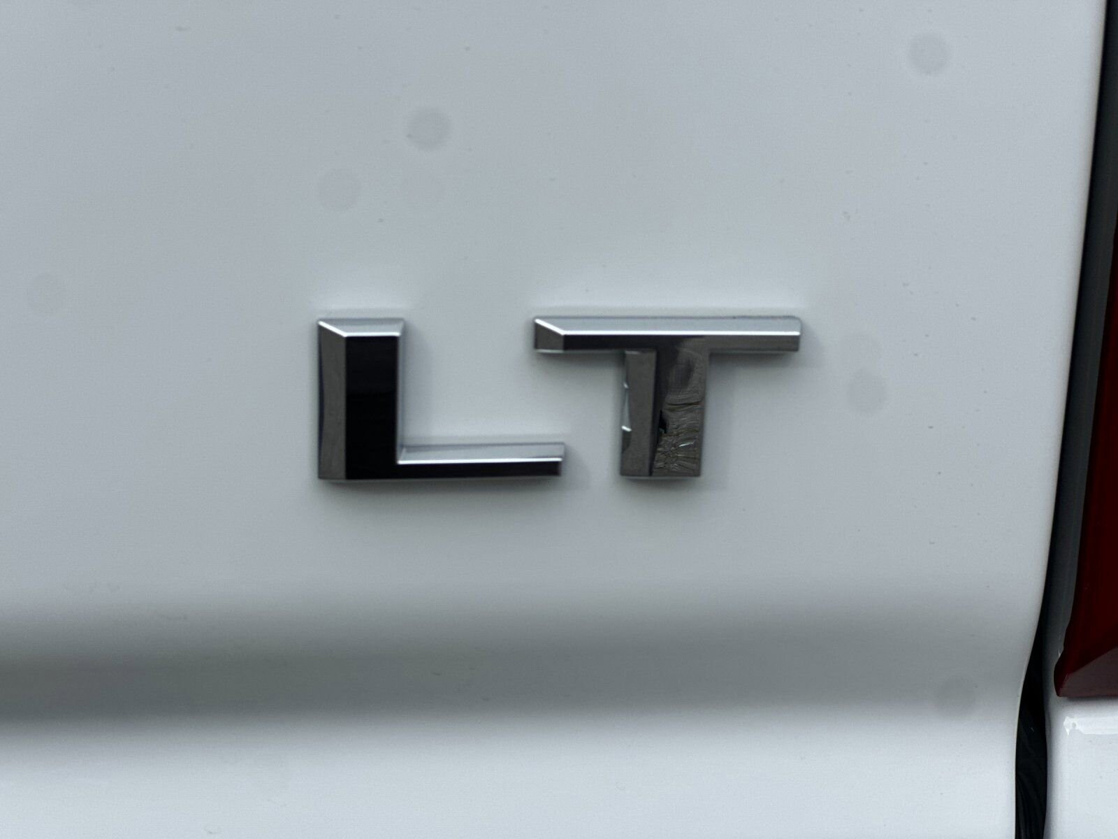 Thumbnail: 2026 Chevrolet Silverado 1500 - 27