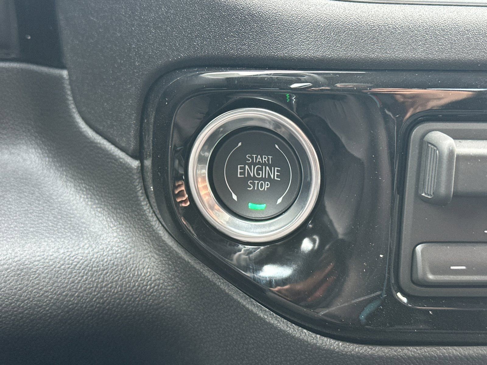 Thumbnail: 2026 Chevrolet Silverado 1500 - 22