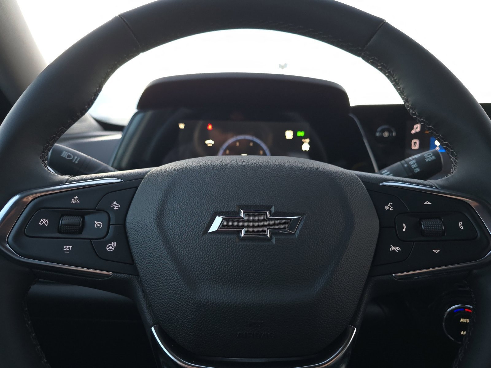 Thumbnail: 2026 Chevrolet Trax - 23