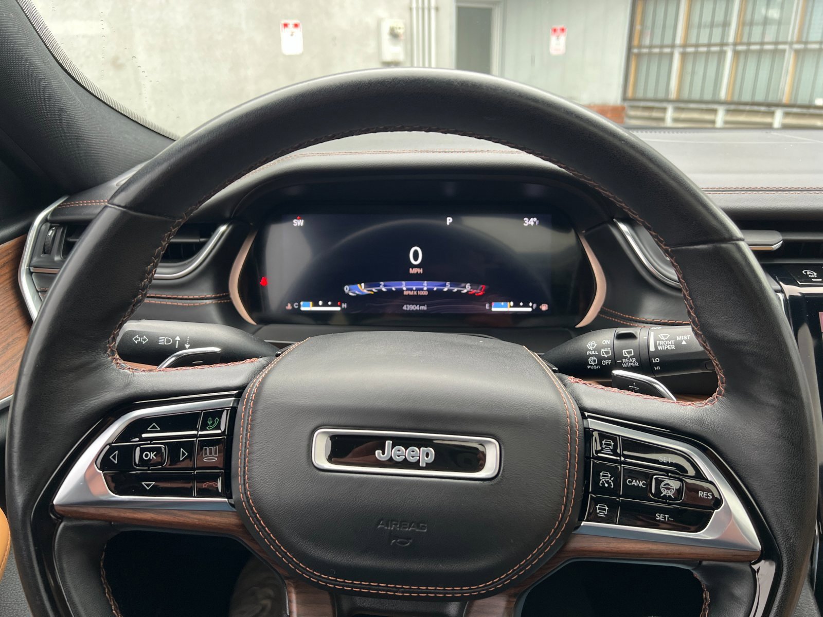 Thumbnail: 2022 Jeep Grand Cherokee L - 23