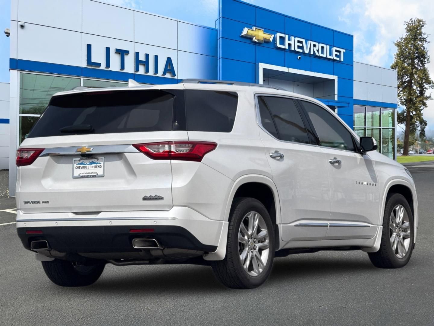 Thumbnail: 2018 Chevrolet Traverse - 2