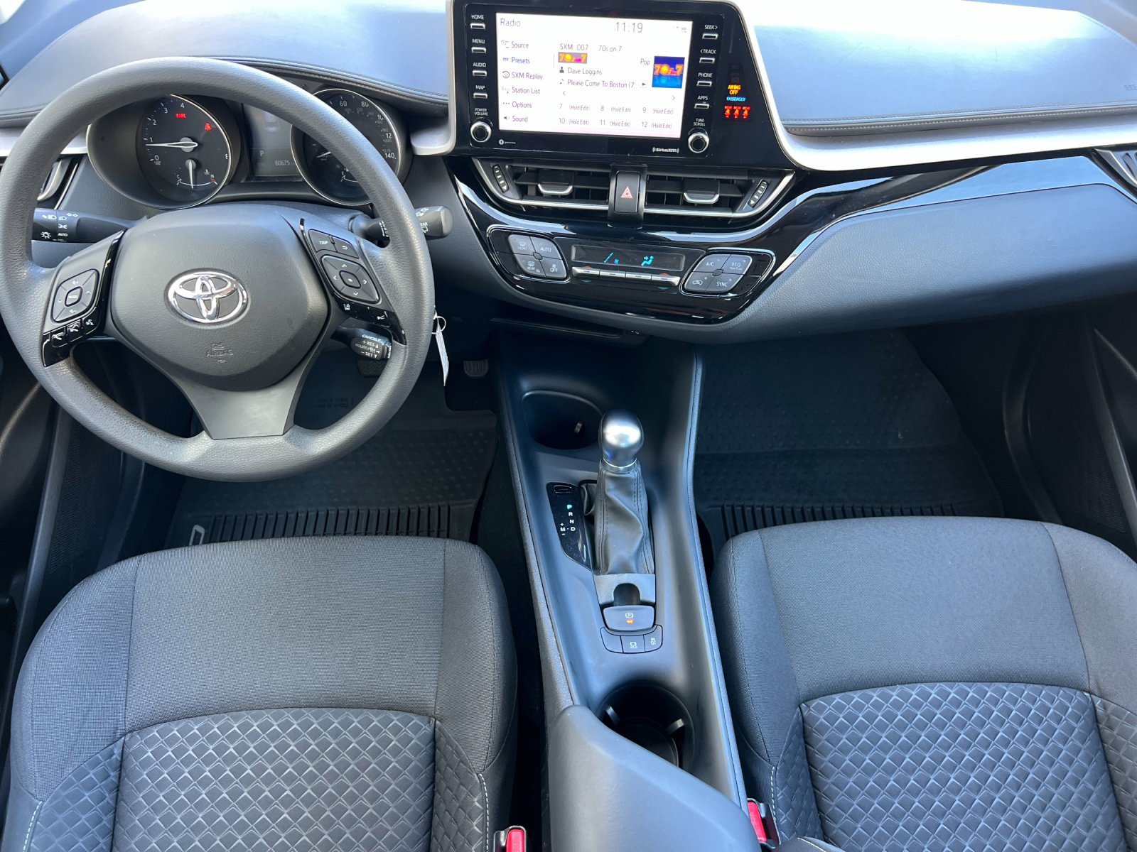 2020 Toyota C-HR LE 3
