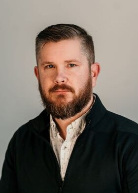 Staff member Christopher Wilson from ID_139168f5f250