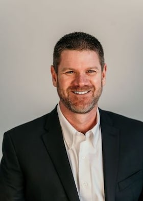 Staff member Phil Valbert from ID_139168f5f250