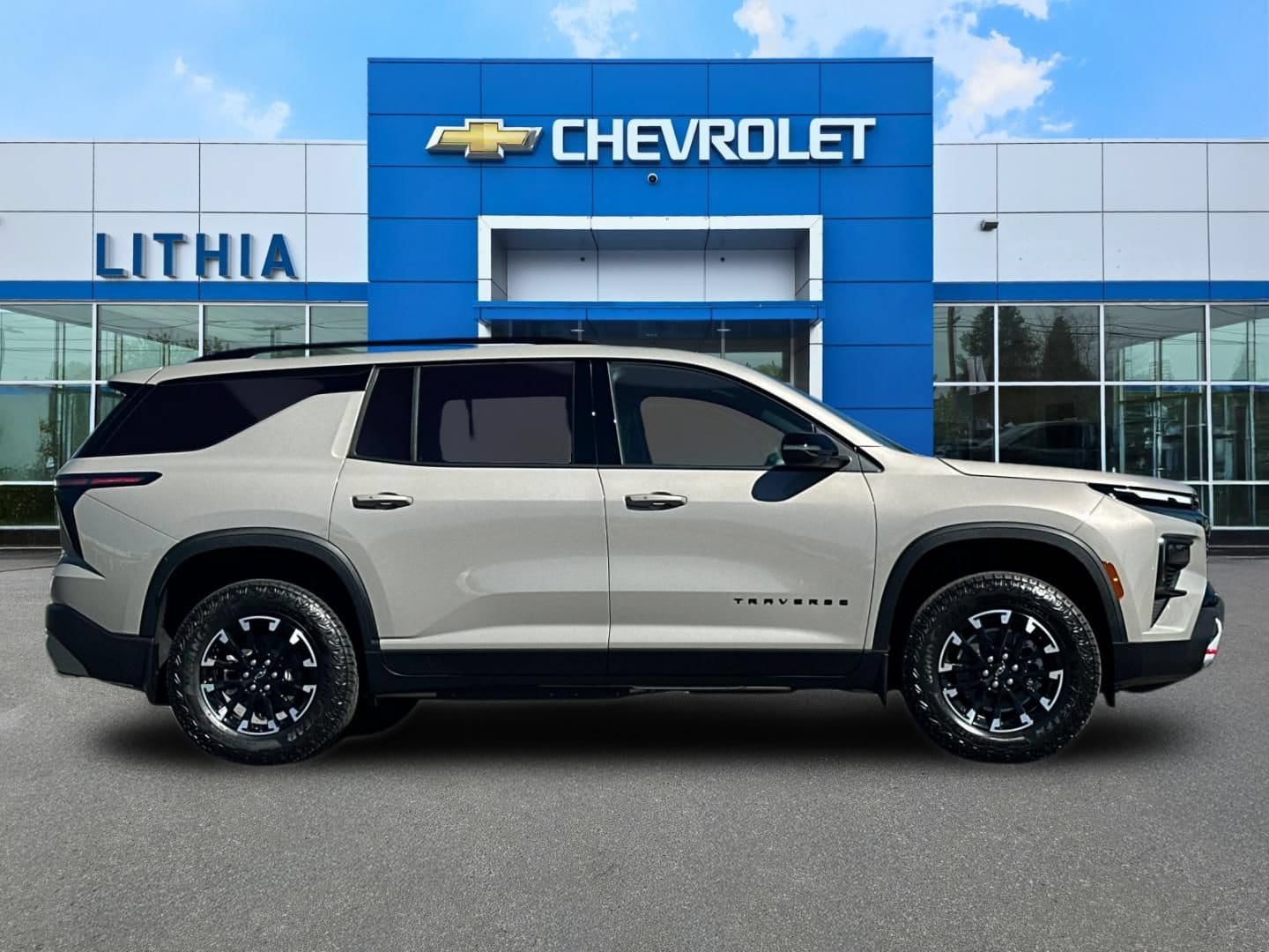 Thumbnail: 2026 Chevrolet Traverse - 8